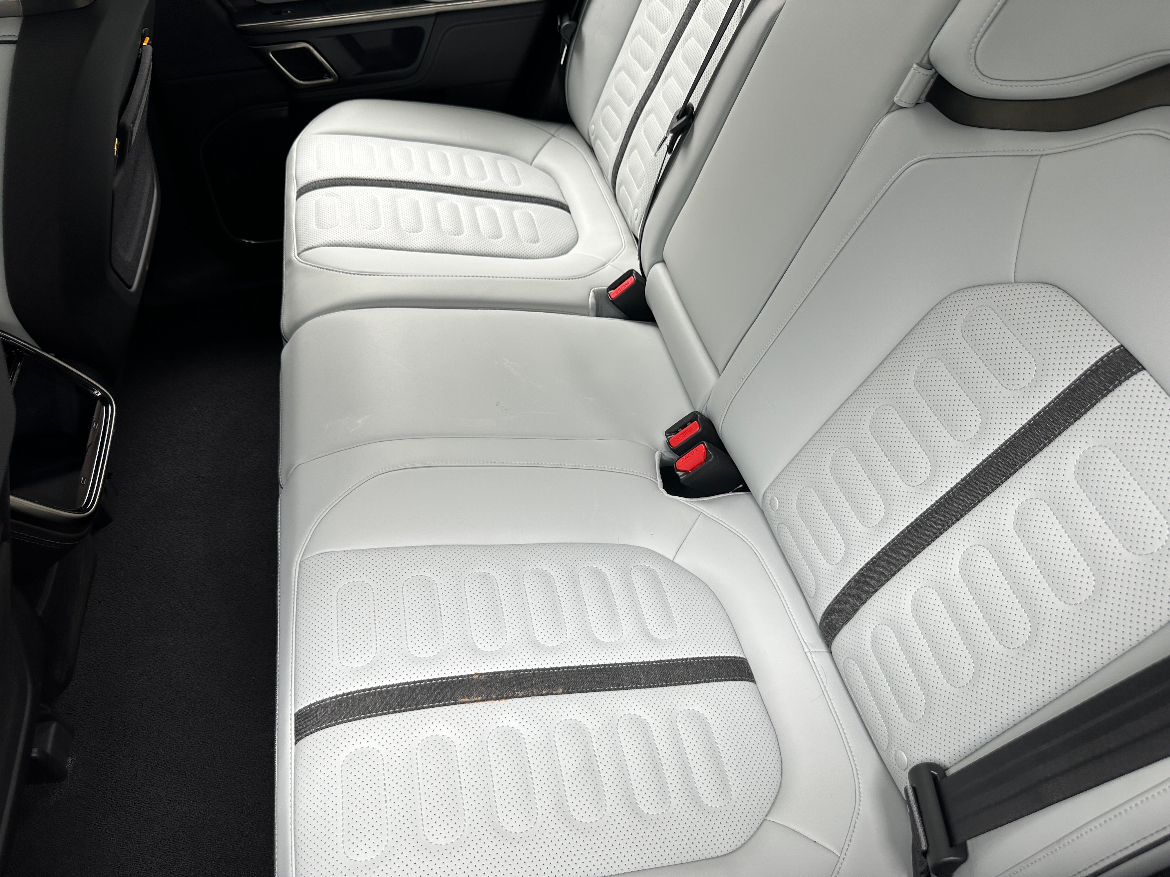 2023 Rivian R1T Adventure 5