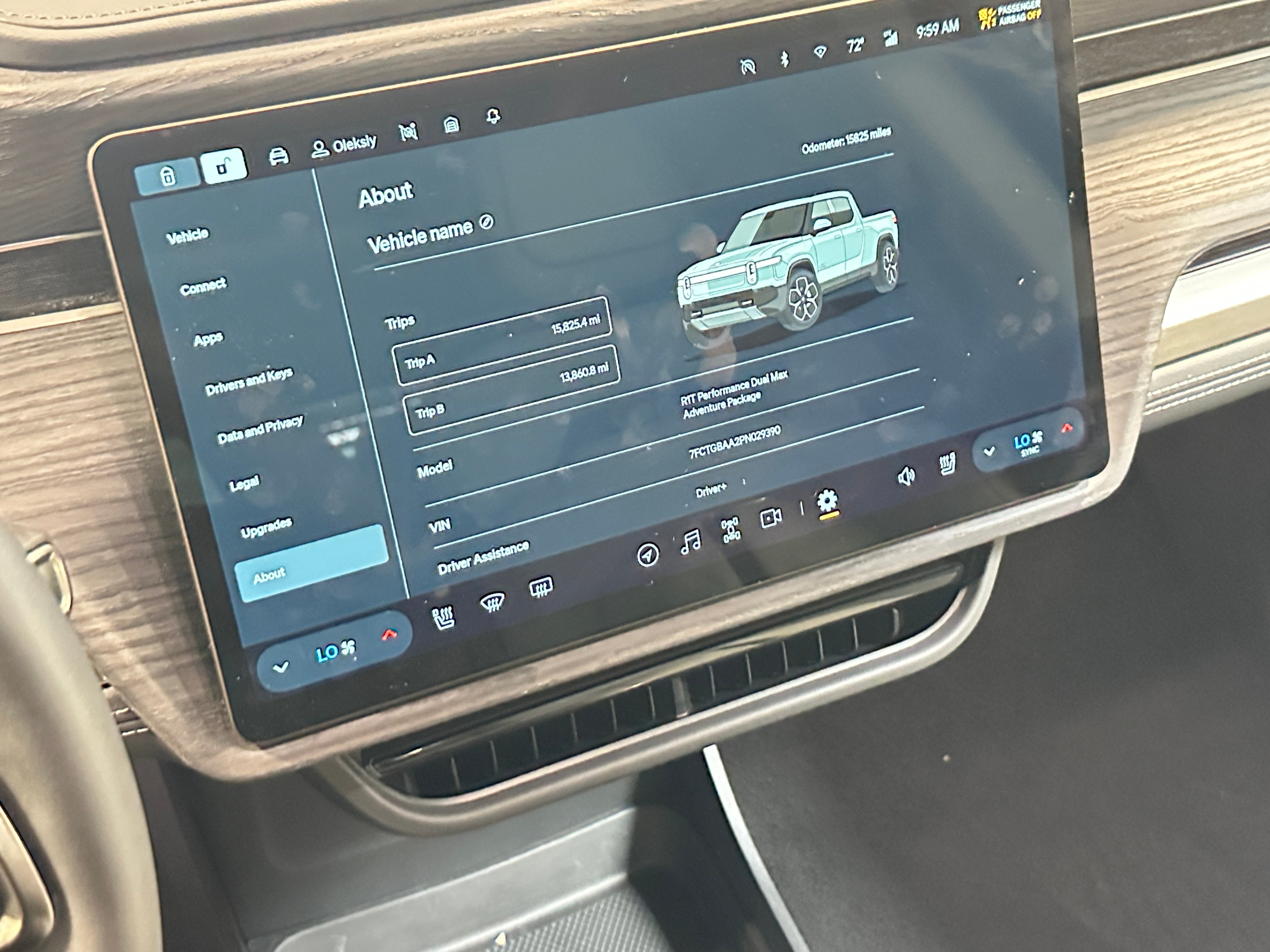 2023 Rivian R1T Adventure 3