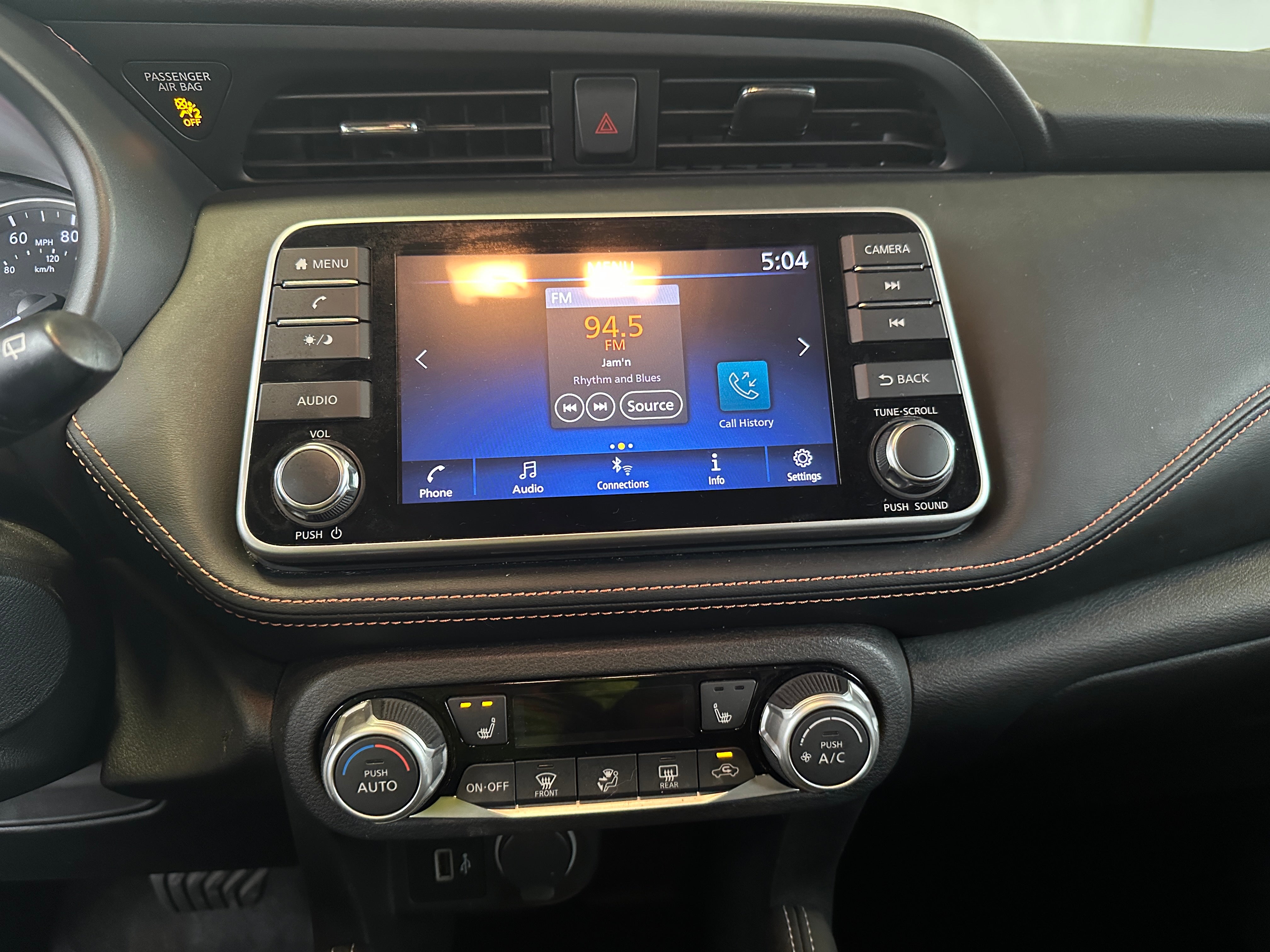 2020 Nissan Kicks SR 4