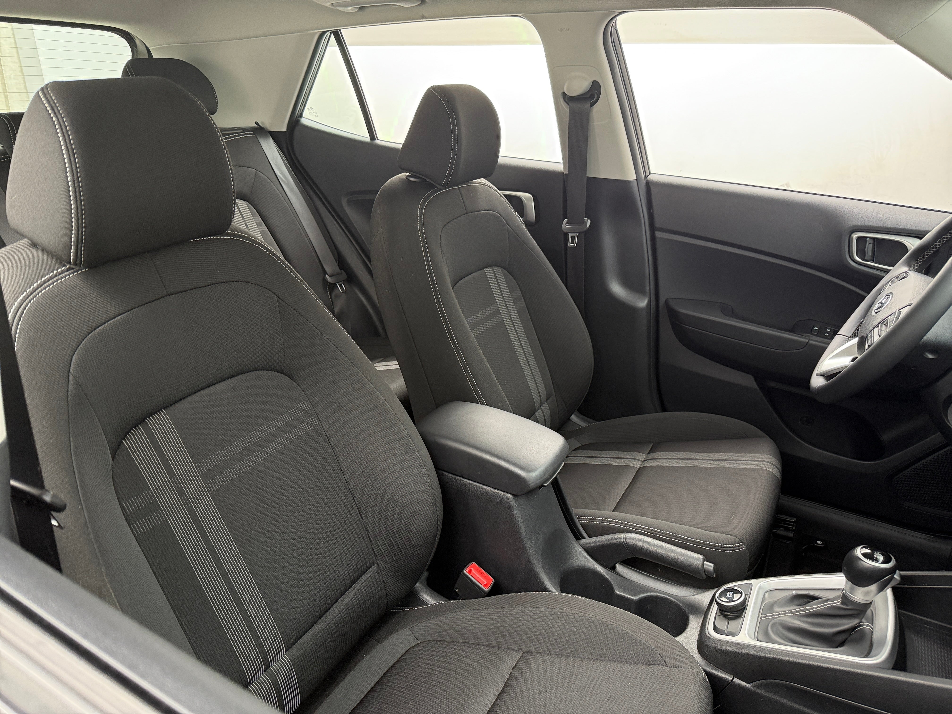 2022 Hyundai Venue SEL 2