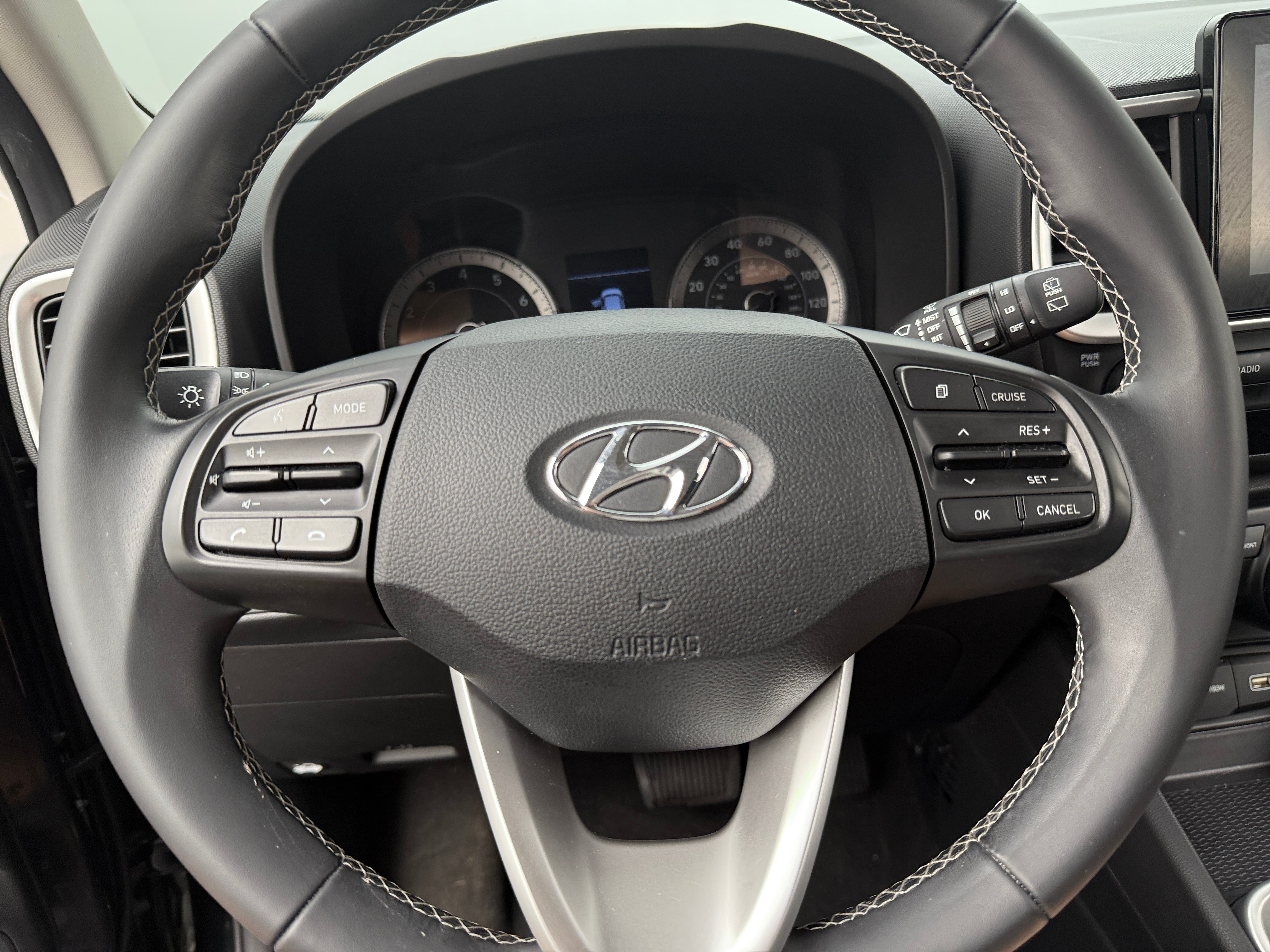 2022 Hyundai Venue SEL 5