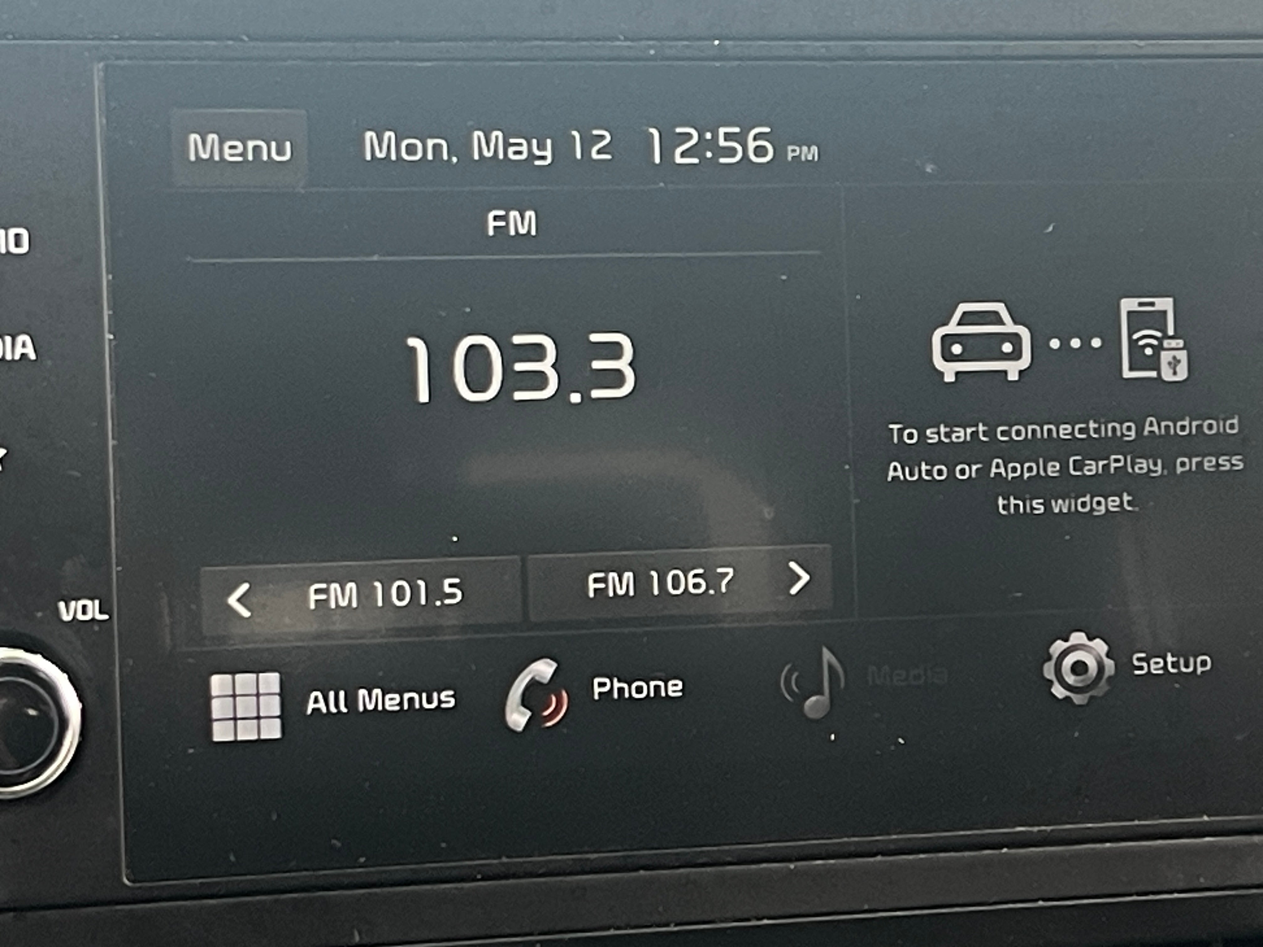 2022 Kia Carnival LX 4