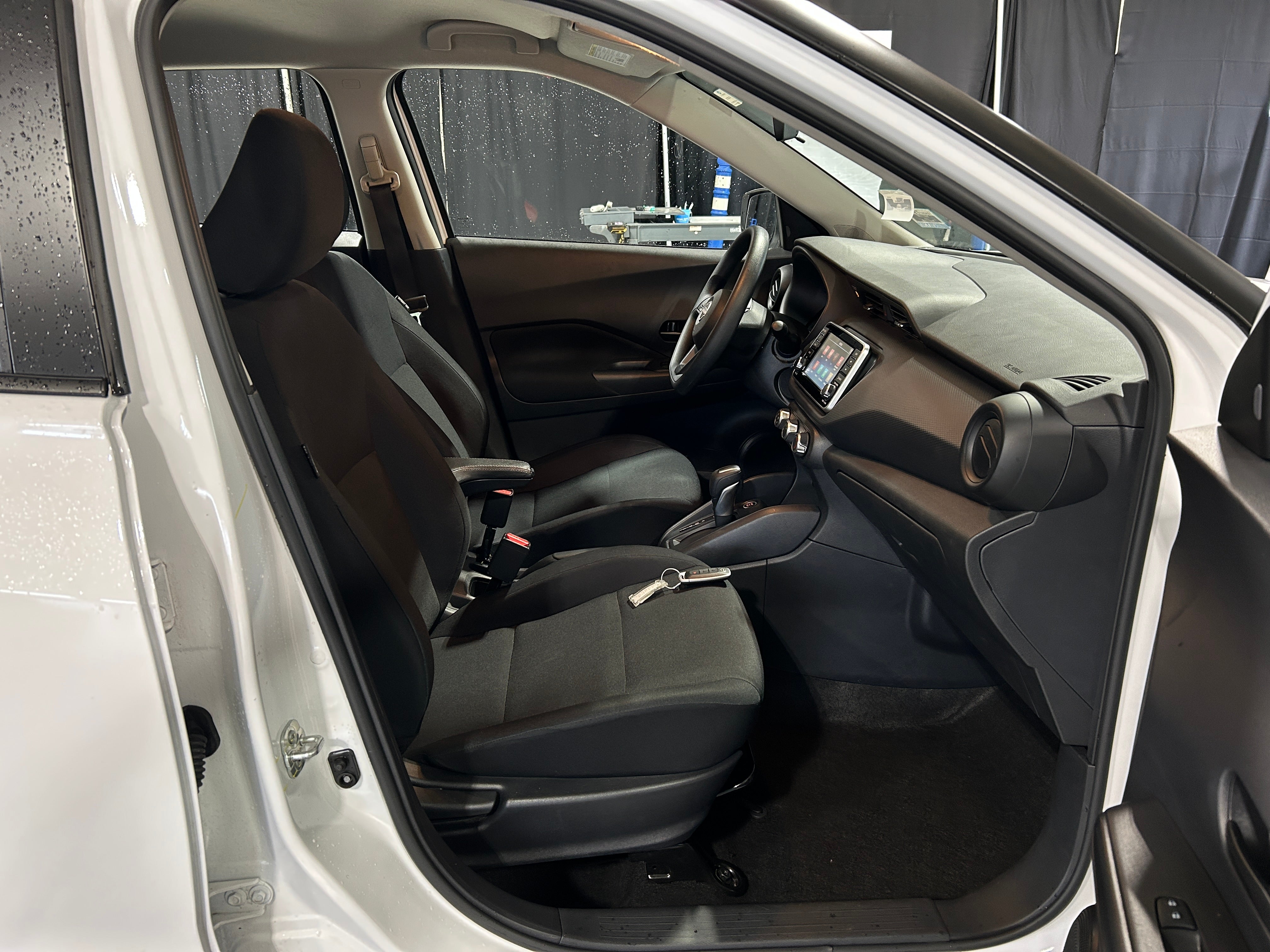 2024 Nissan Kicks S 2