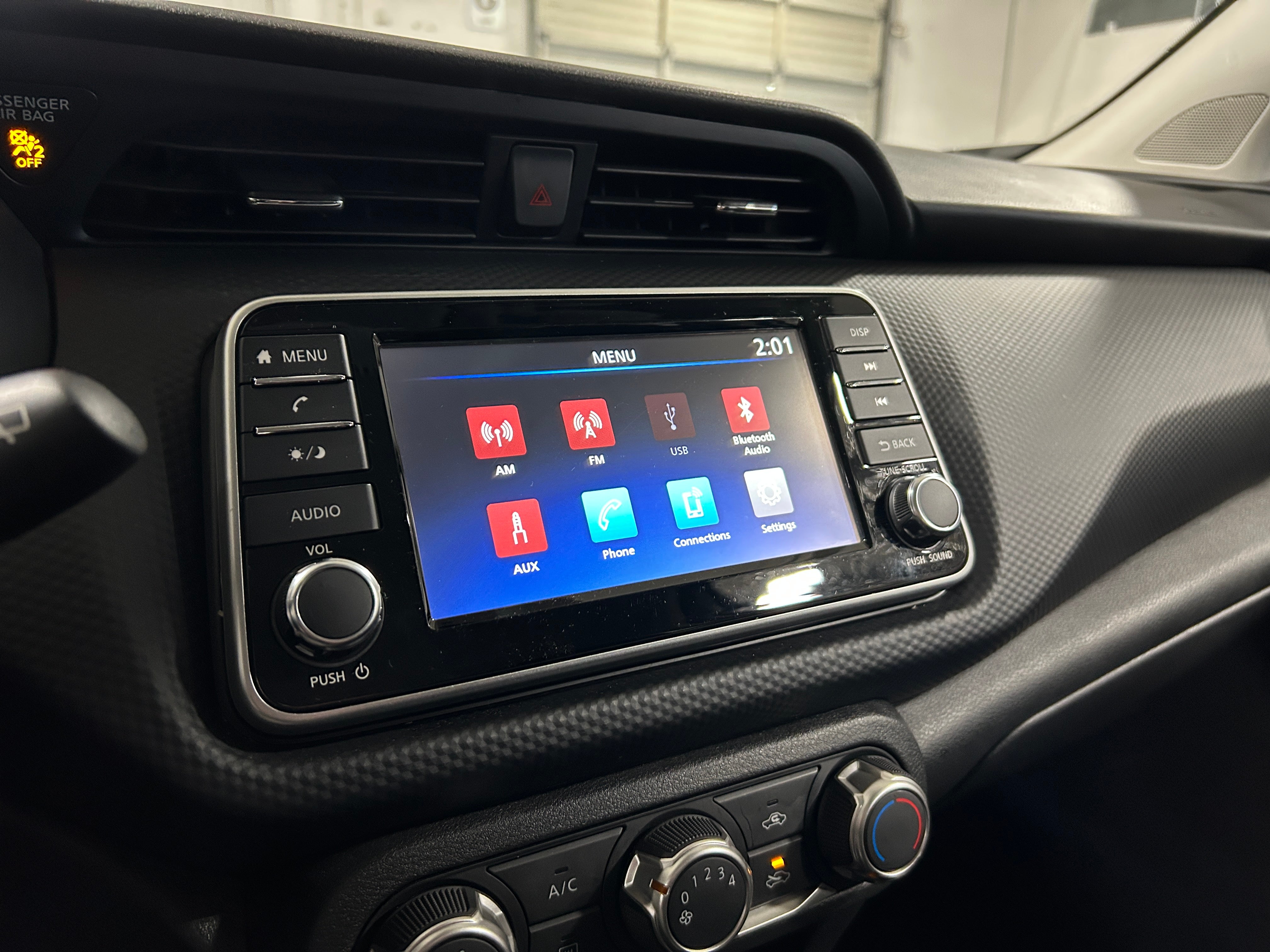 2024 Nissan Kicks S 4