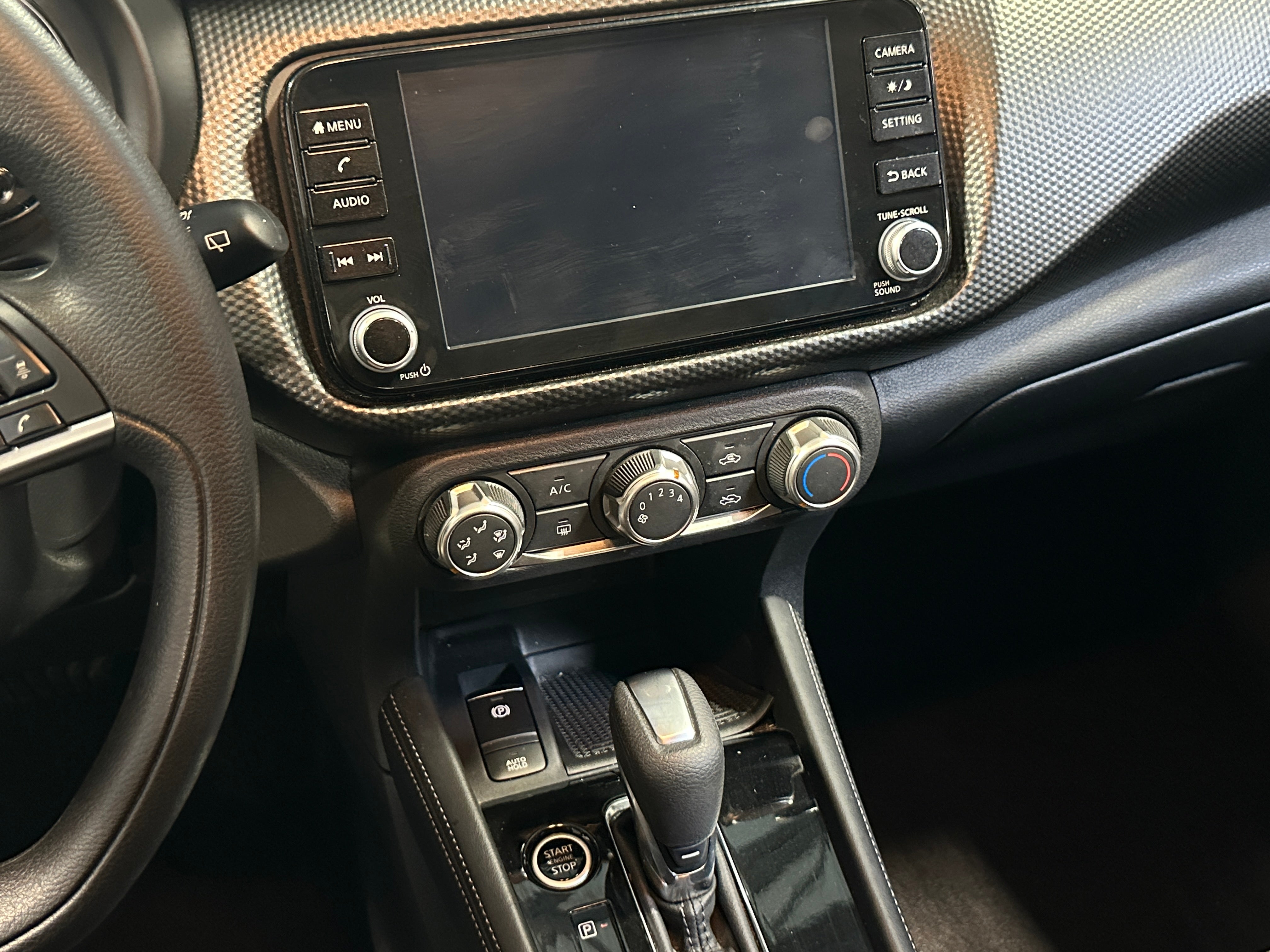 2024 Nissan Kicks SV 4
