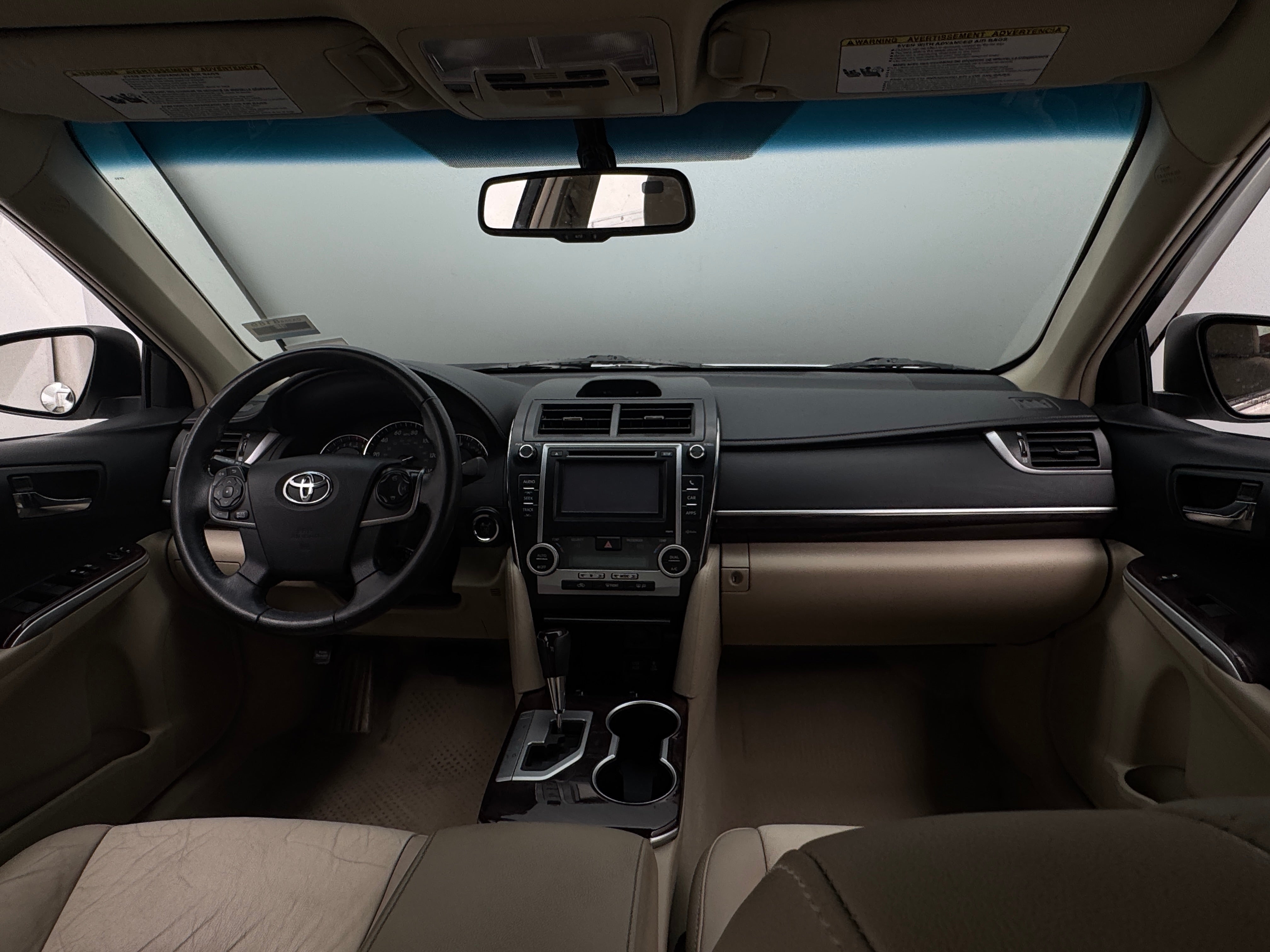 2014 Toyota Camry XLE 2