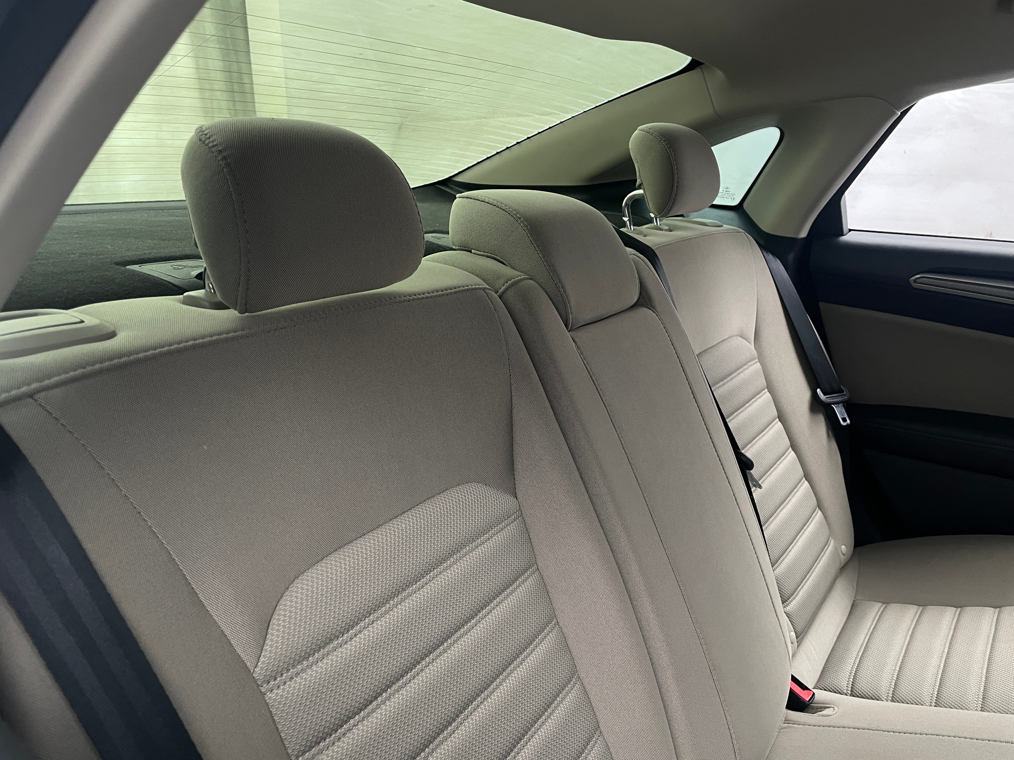 2018 Ford Fusion S 6