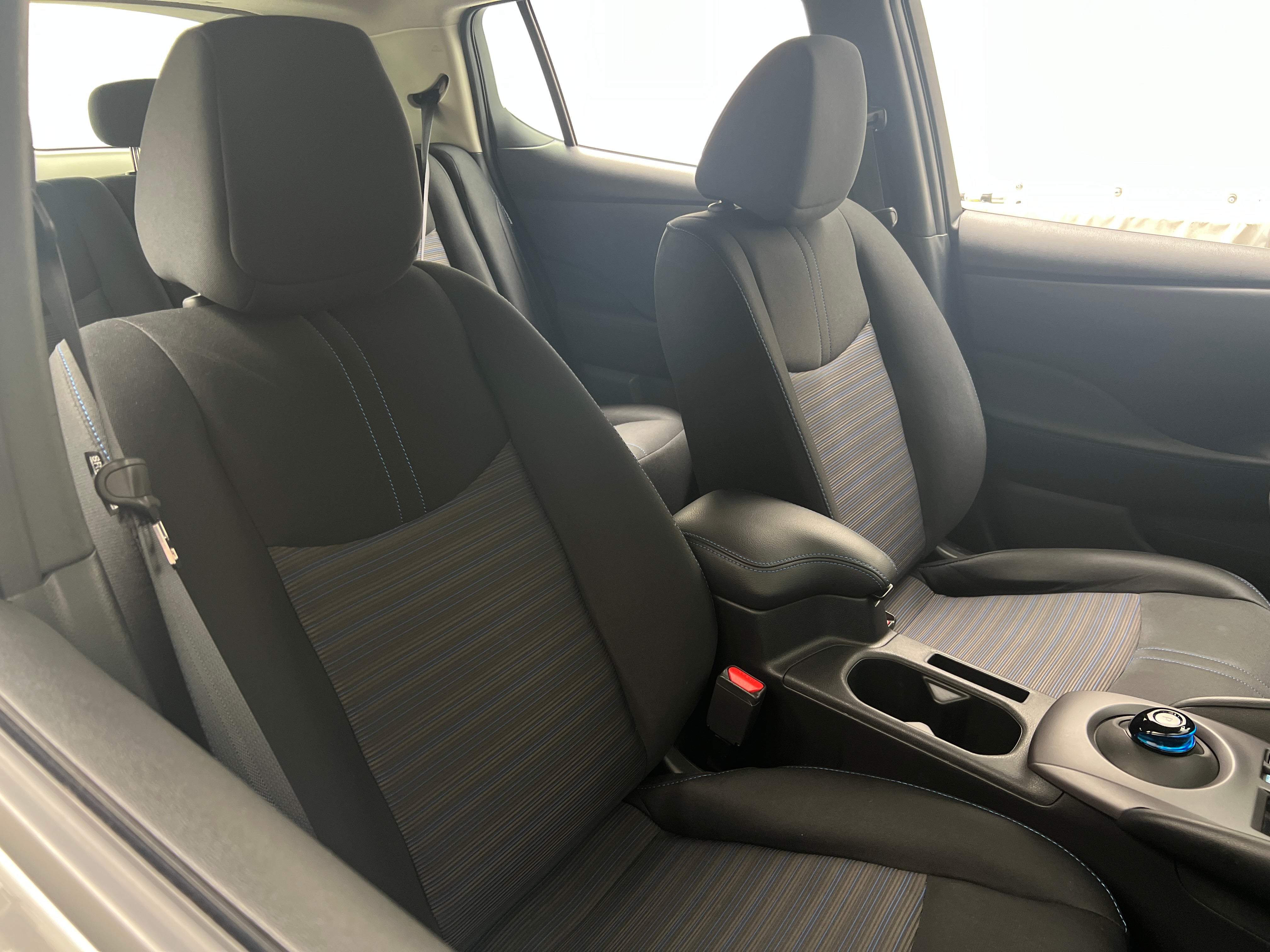 2024 Nissan Leaf S 2