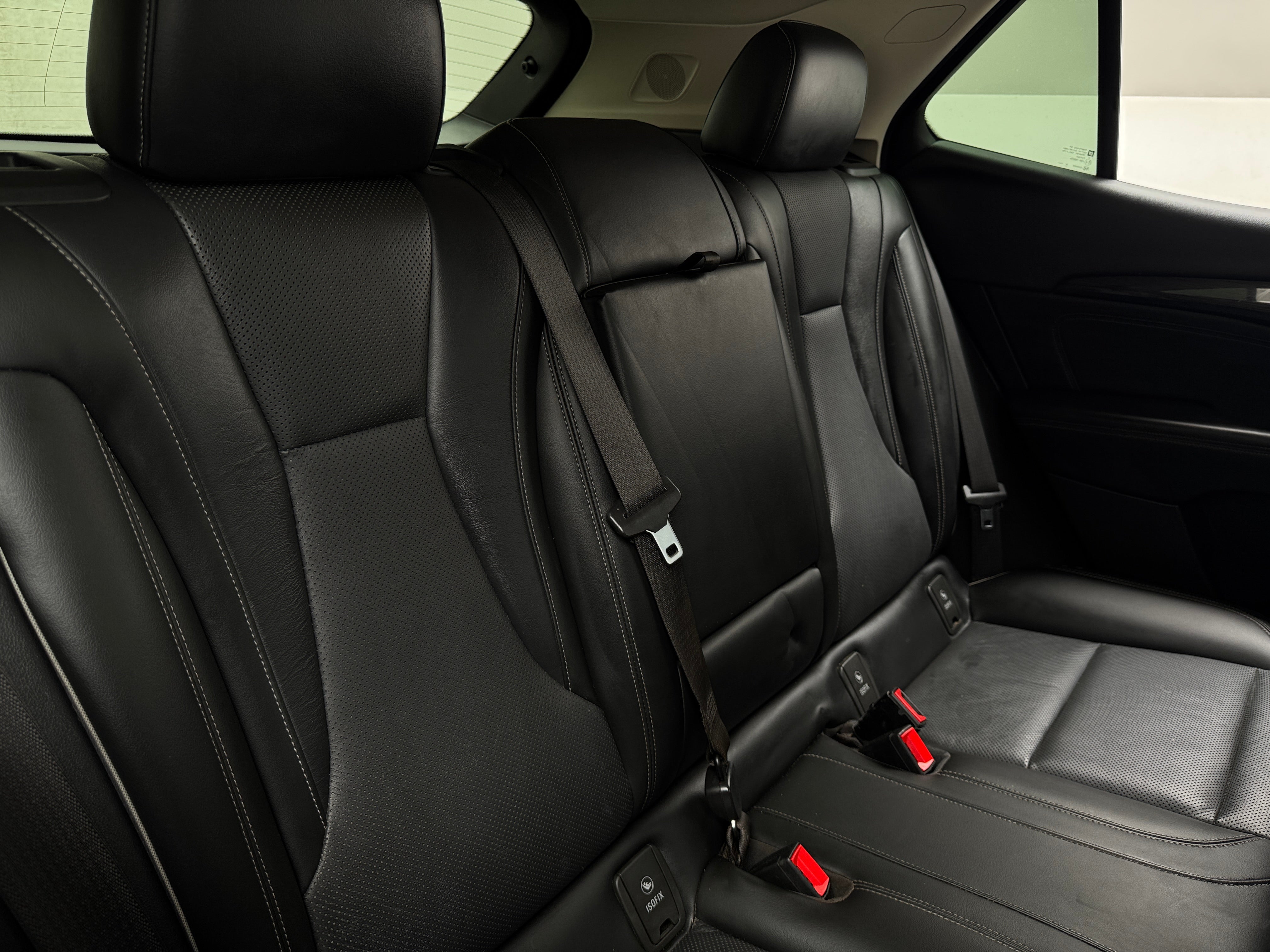 2022 Buick Envision Essence 5