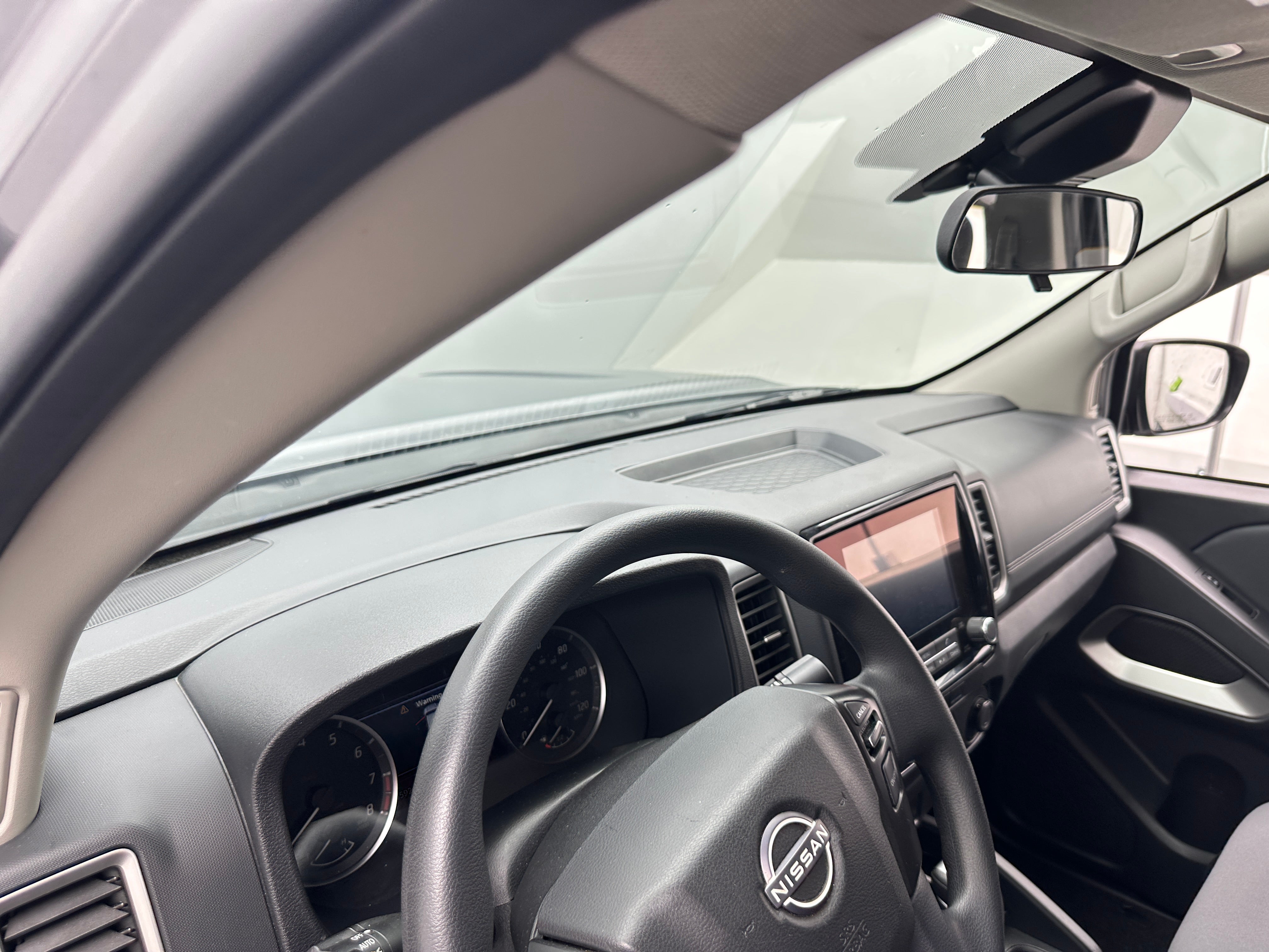 2023 Nissan Frontier SV 3