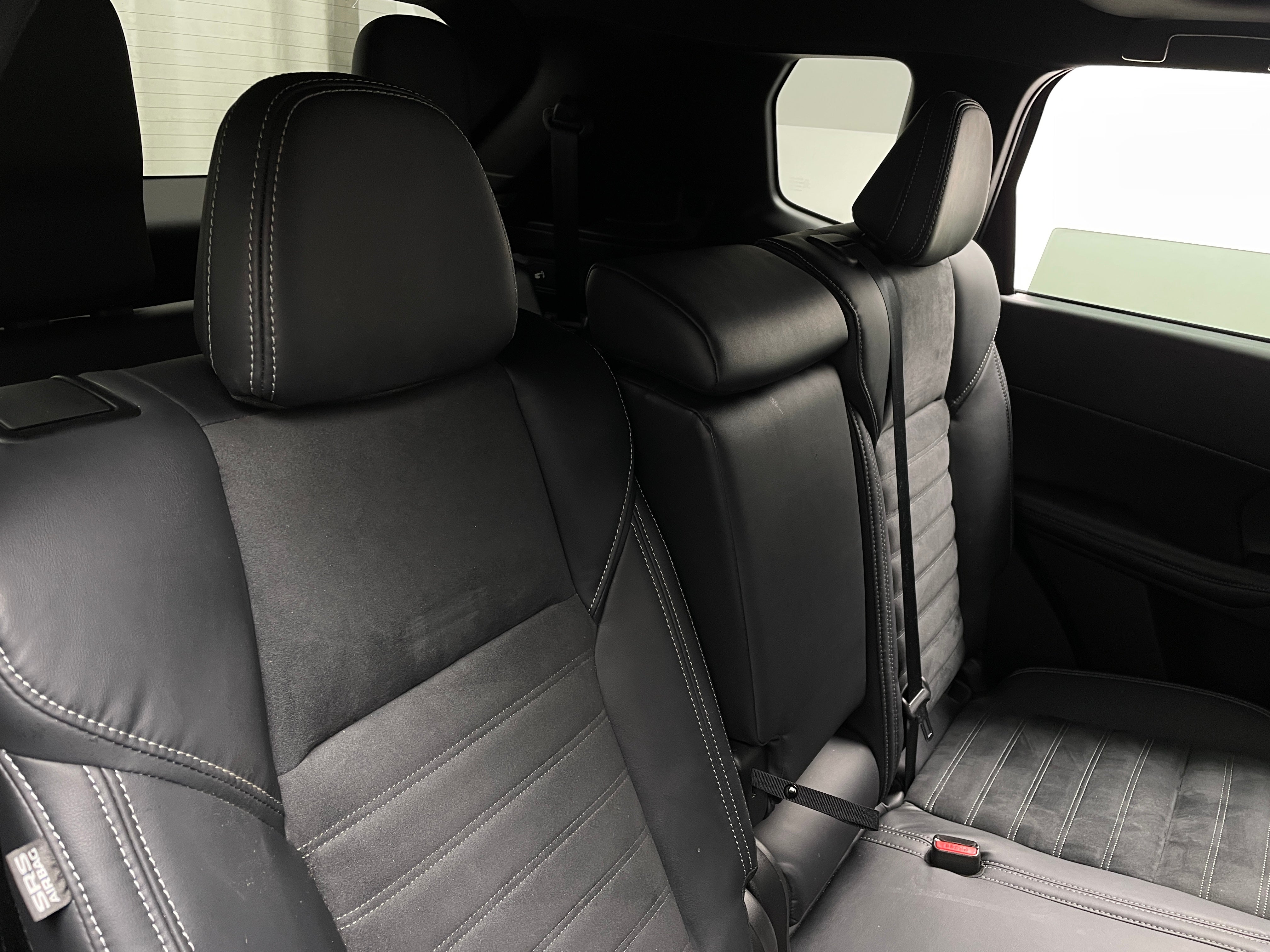 2022 Mitsubishi Outlander Black Edition 5