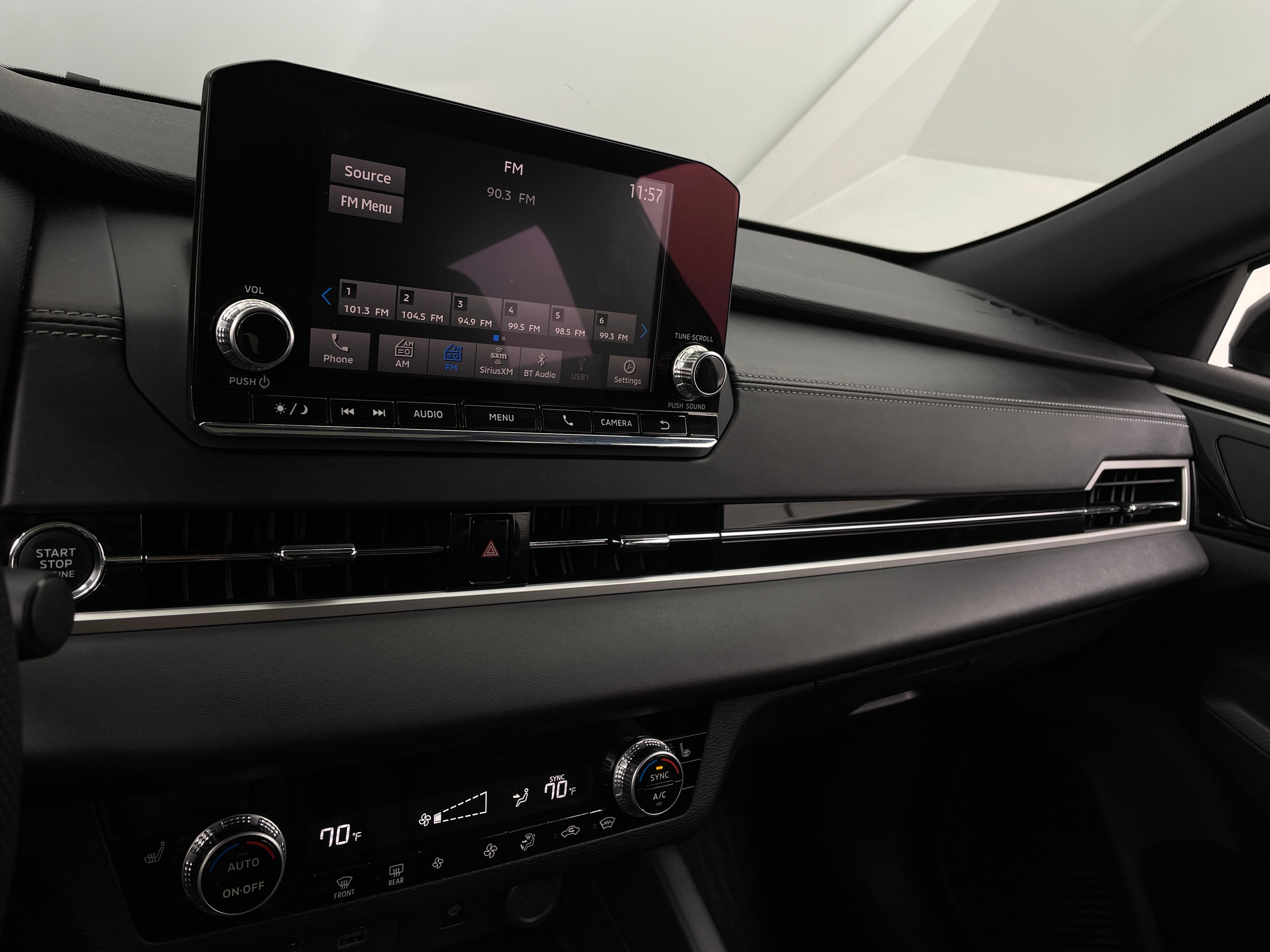 2022 Mitsubishi Outlander Black Edition 3