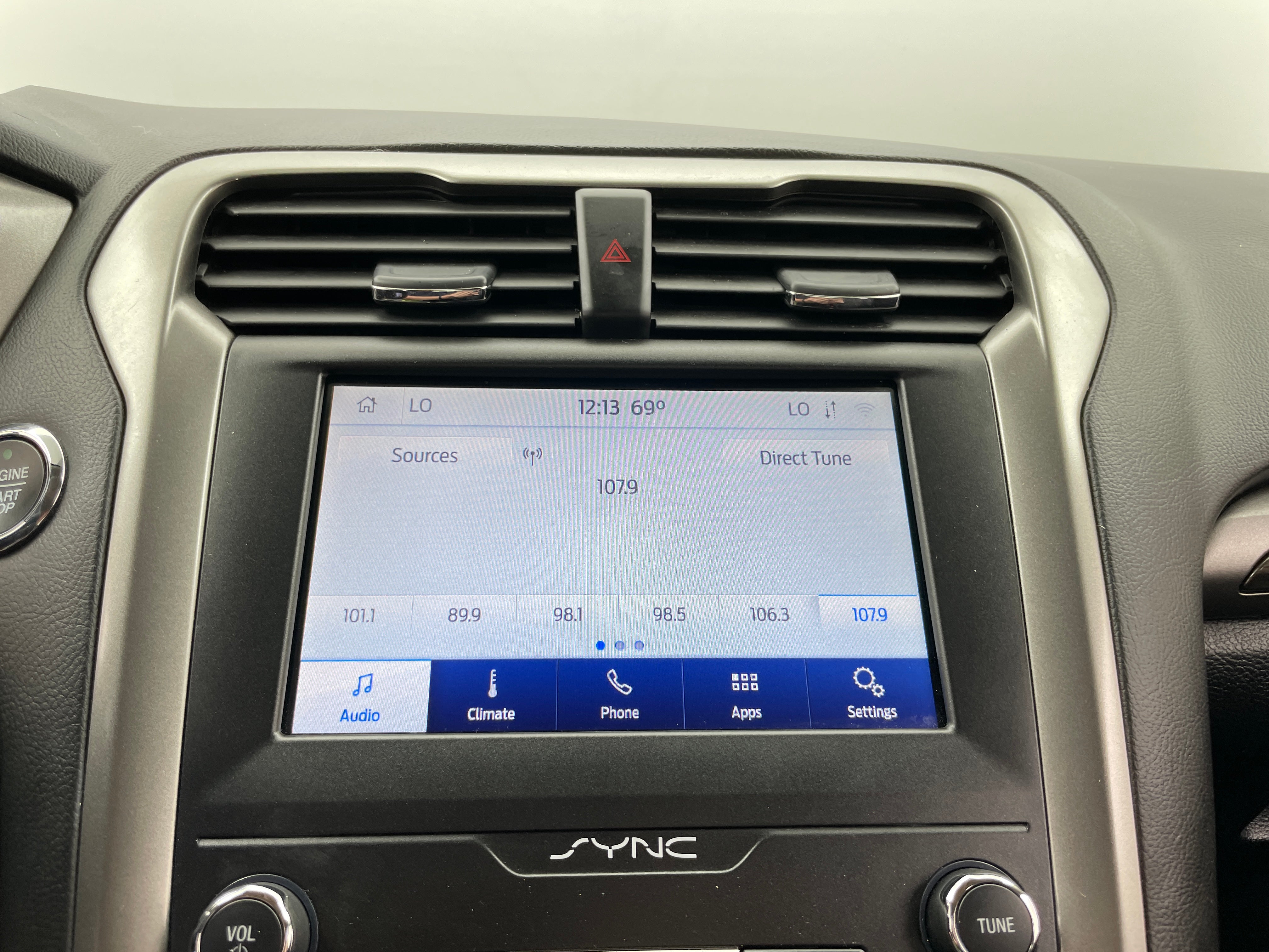 2020 Ford Fusion SEL 3