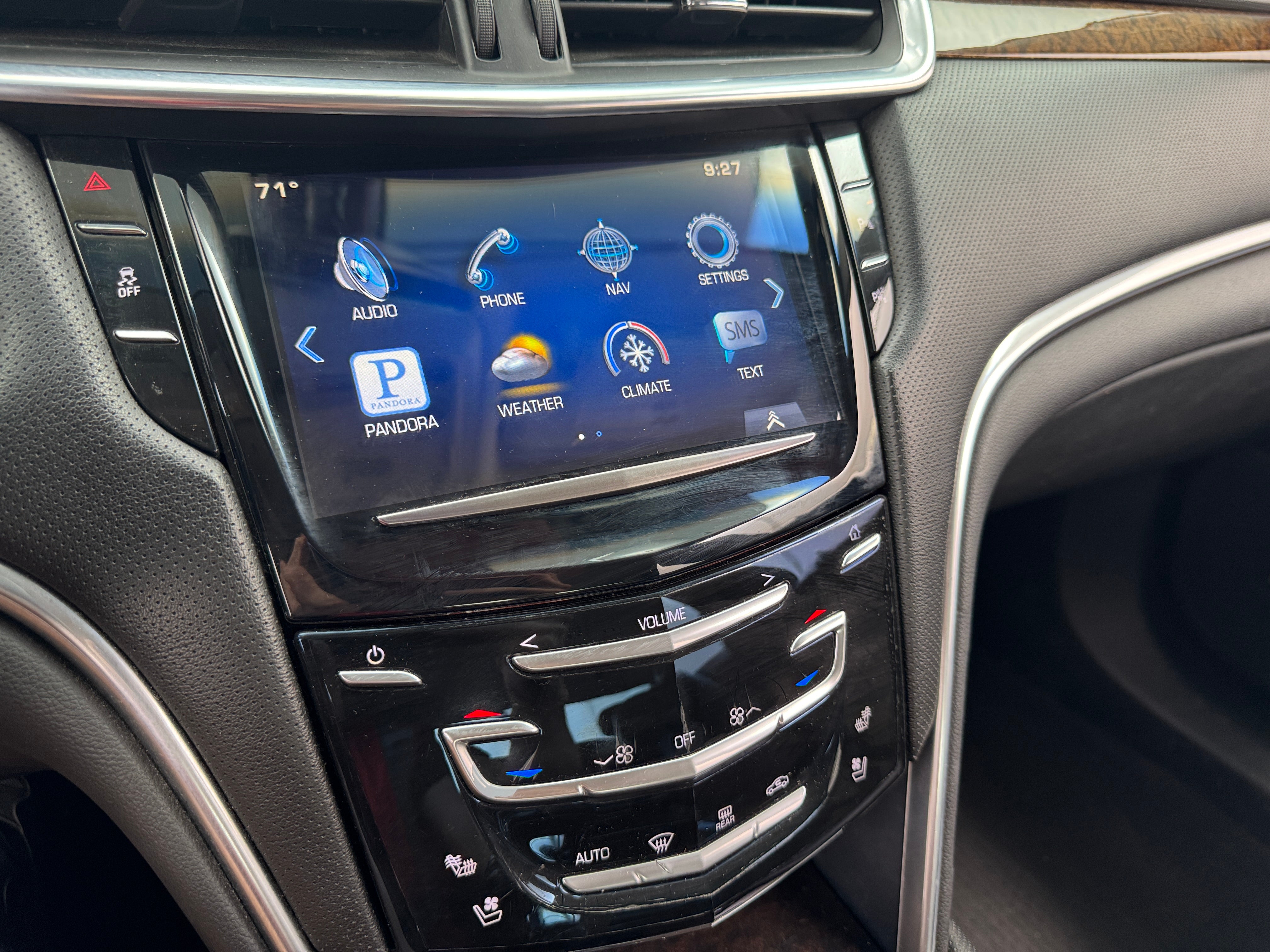 2015 Cadillac XTS Luxury 3