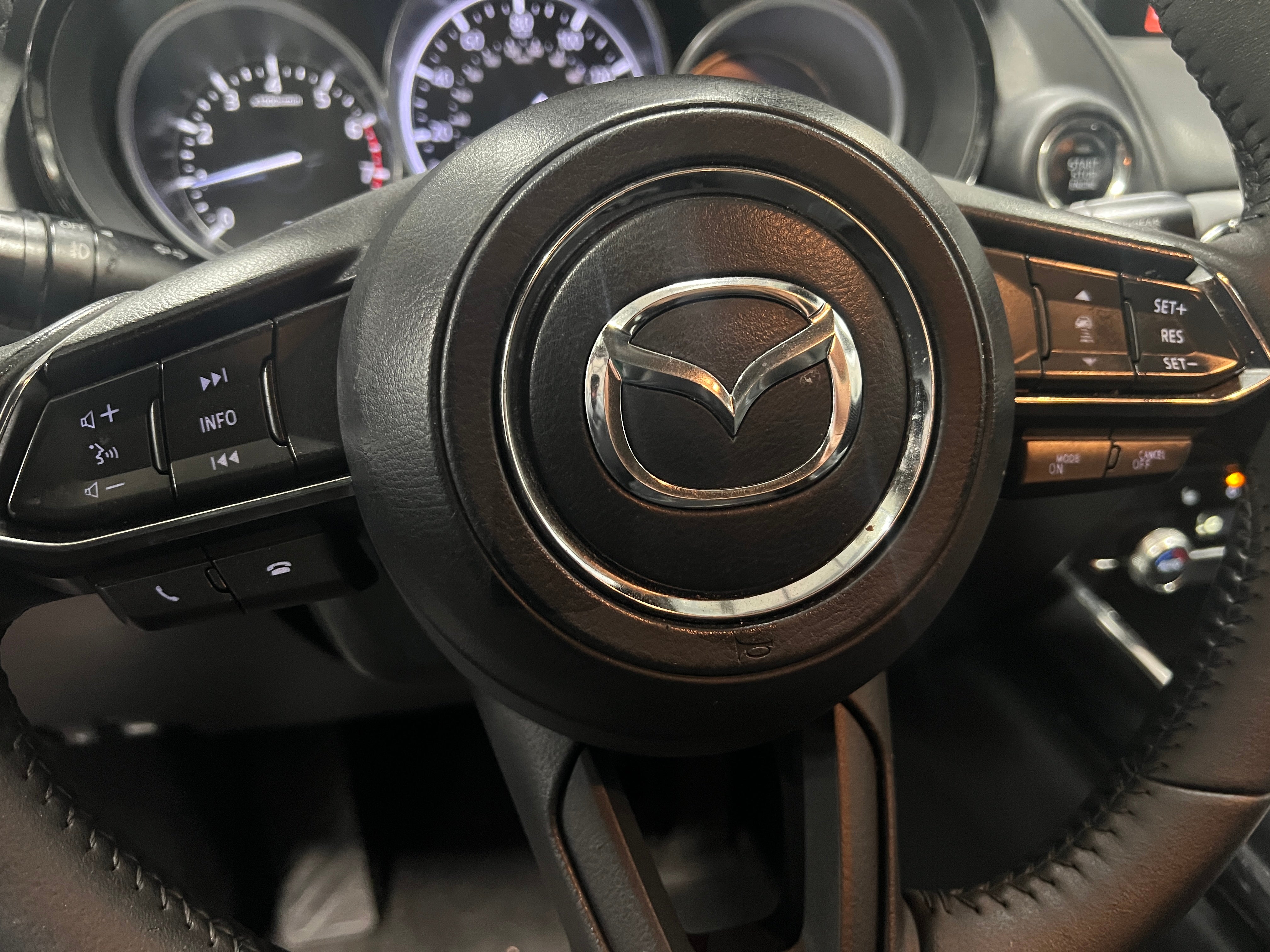 2019 Mazda CX-9 Touring 4