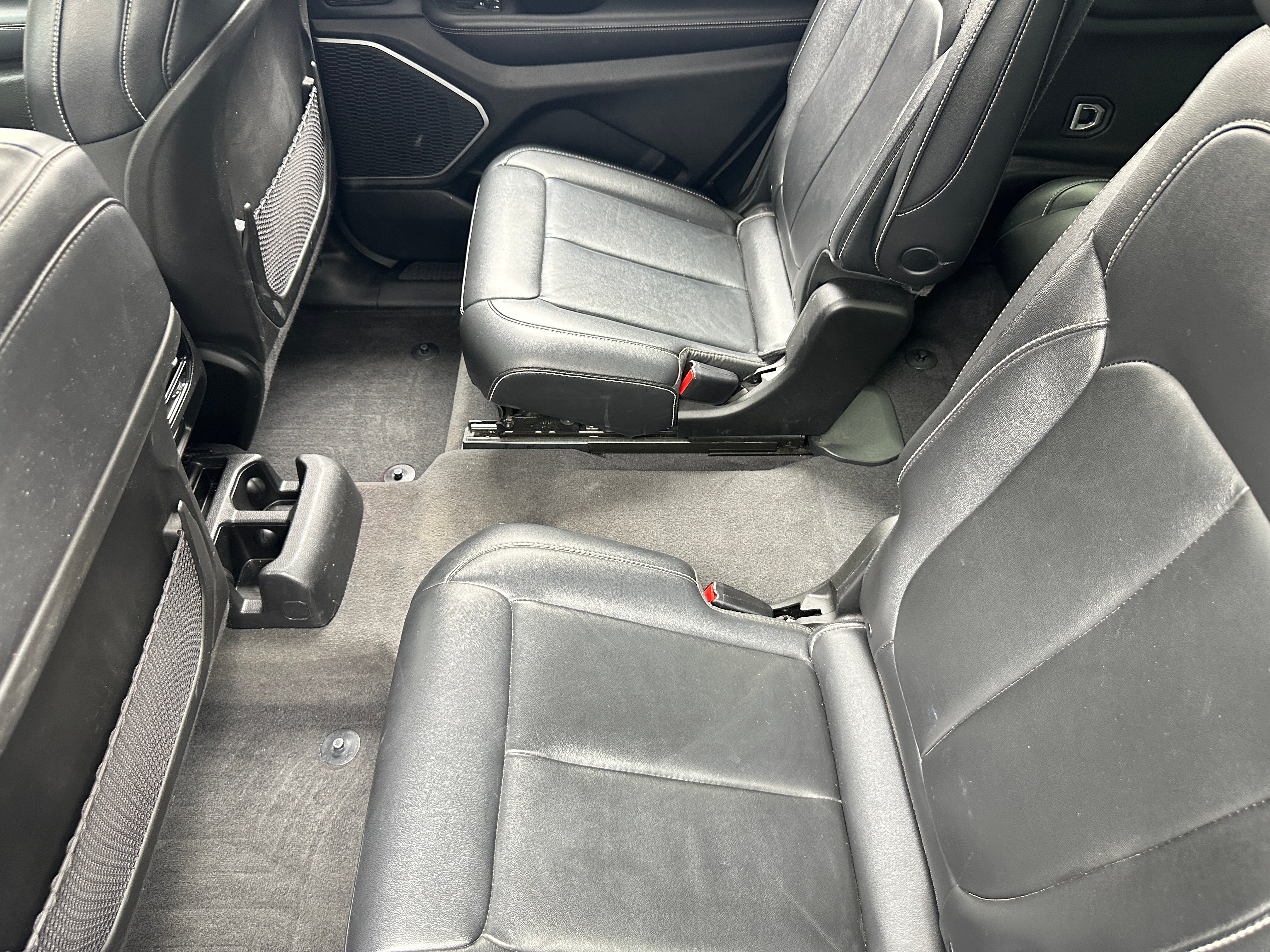 2022 Jeep Grand Cherokee L Limited Edition 5