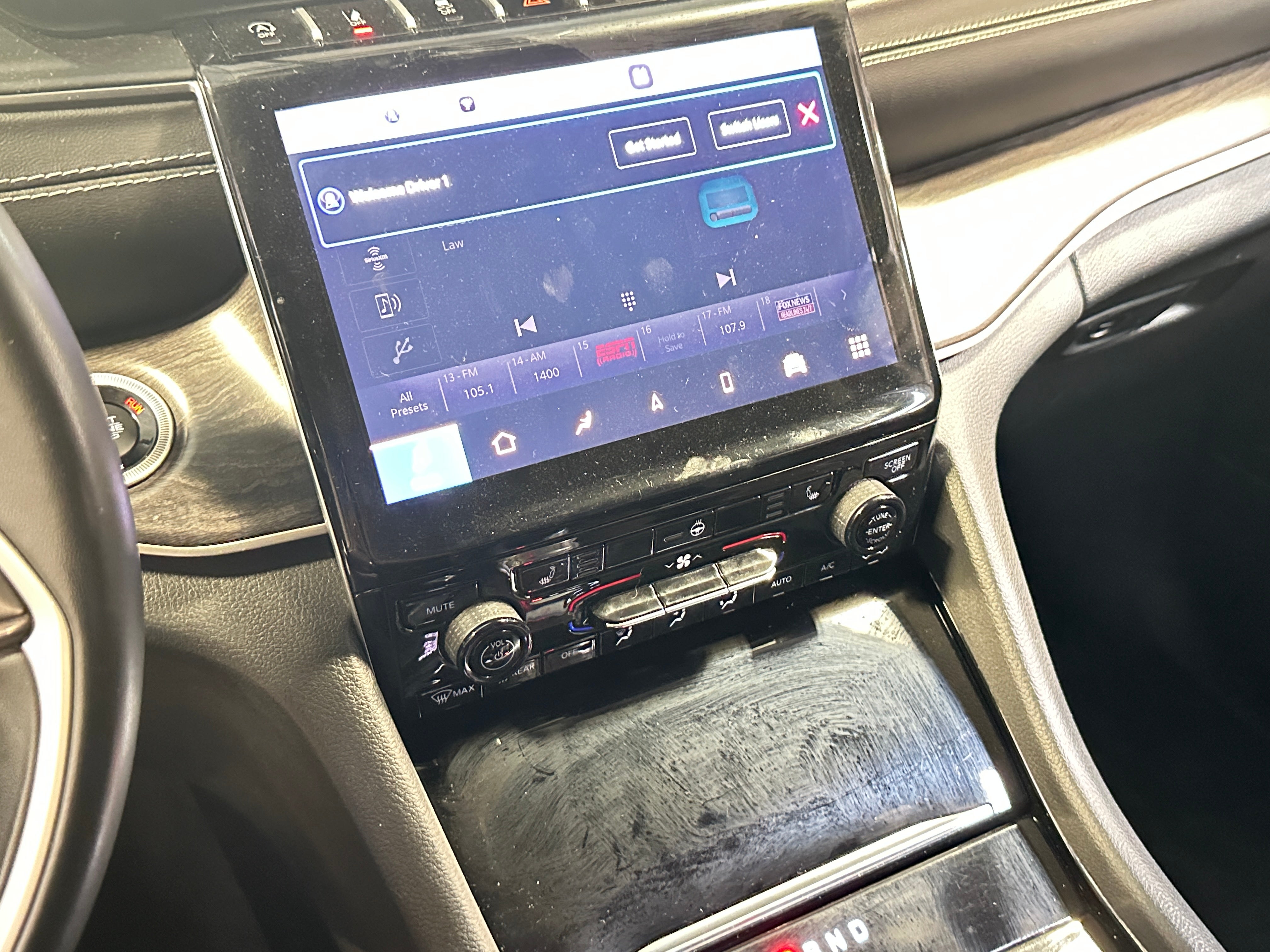 2022 Jeep Grand Cherokee L Limited Edition 3