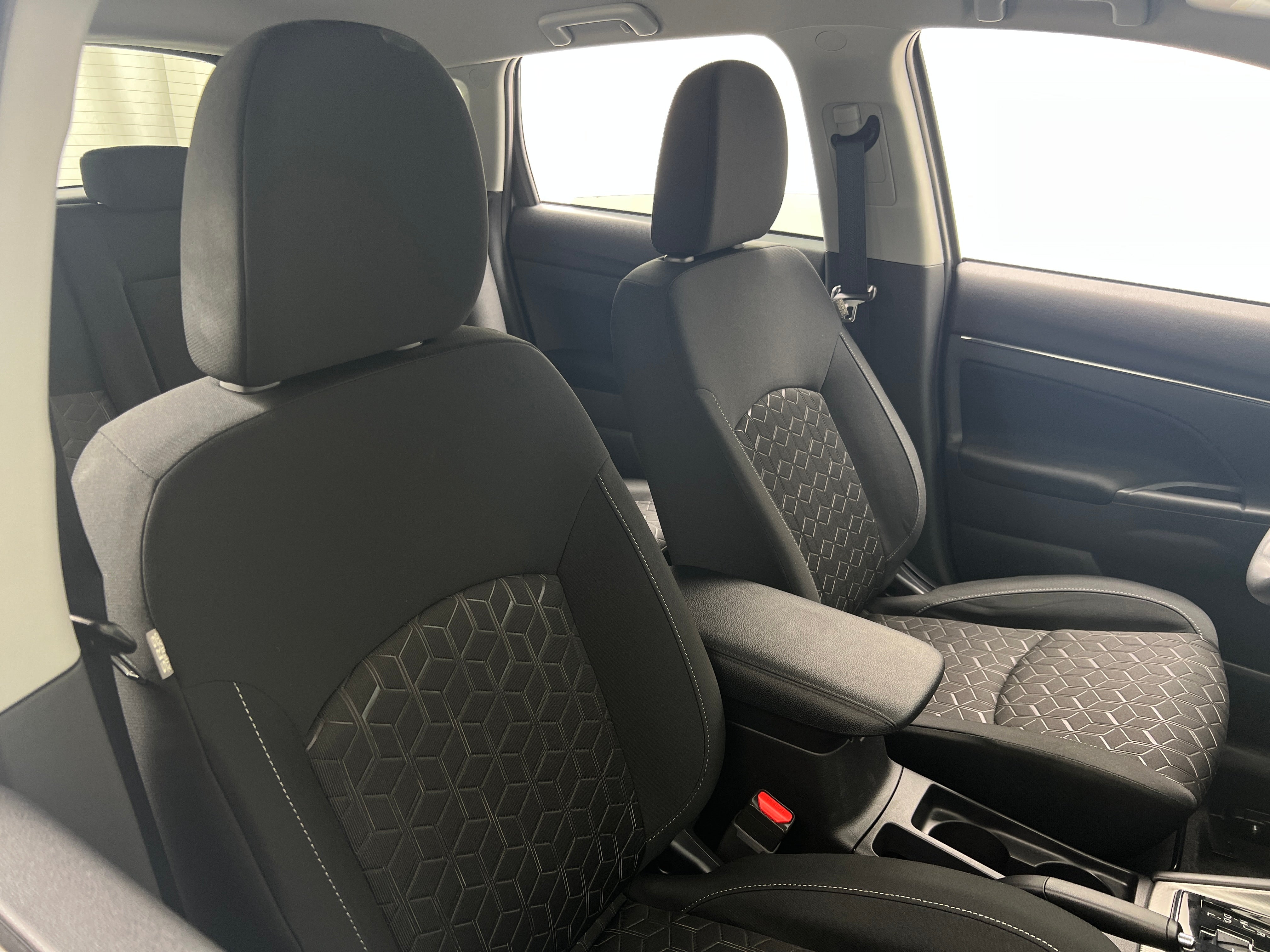 2024 Mitsubishi Outlander Sport ES 2
