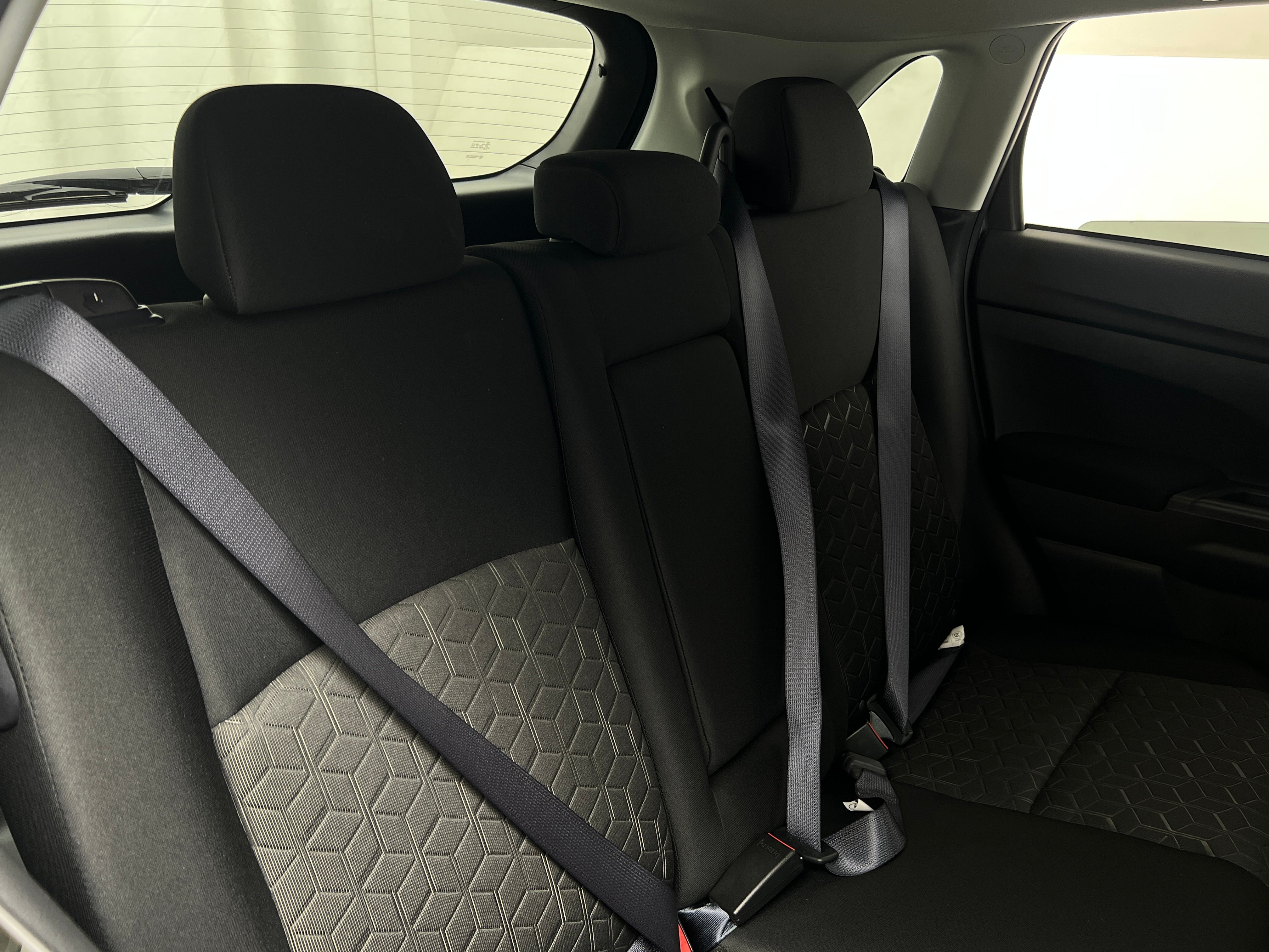 2024 Mitsubishi Outlander Sport ES 6