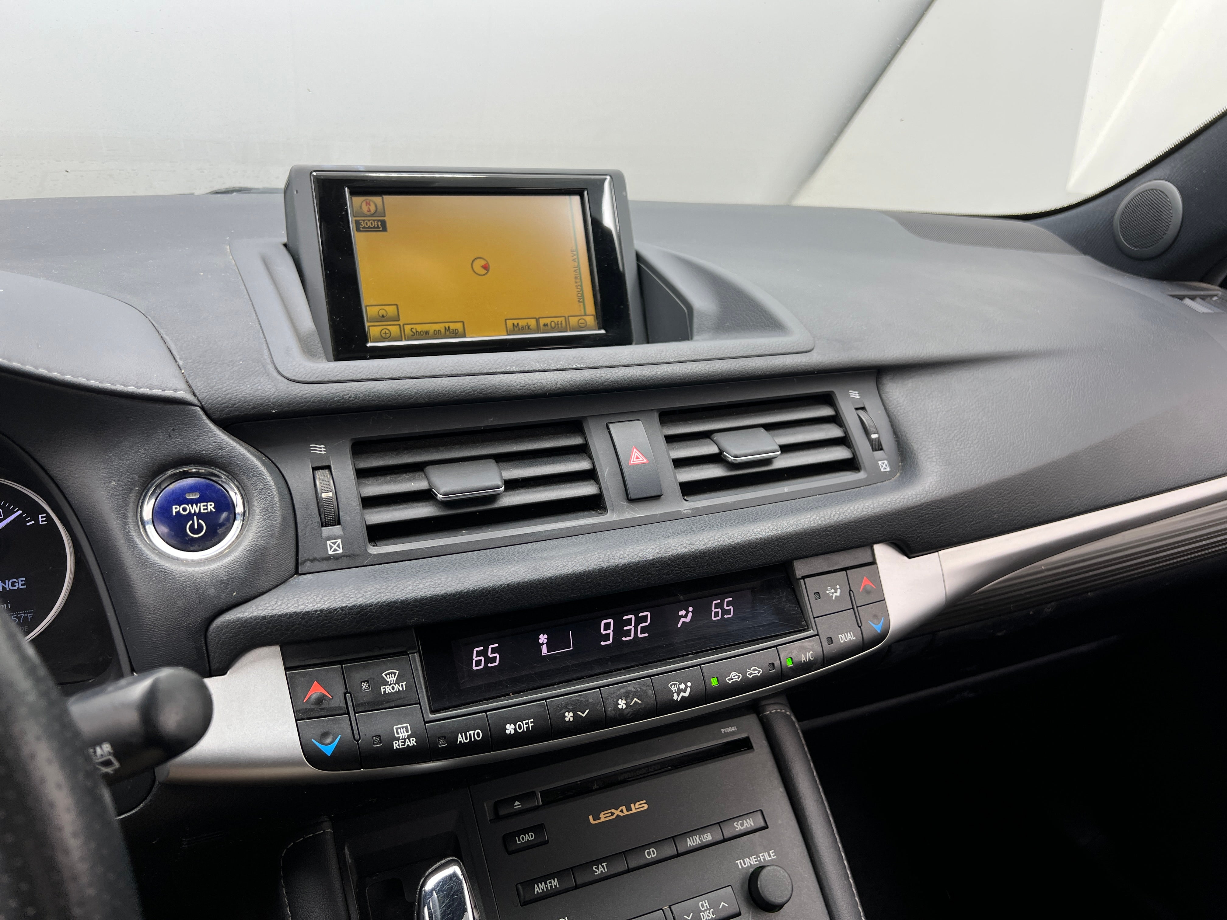 2012 Lexus CT 200h 3