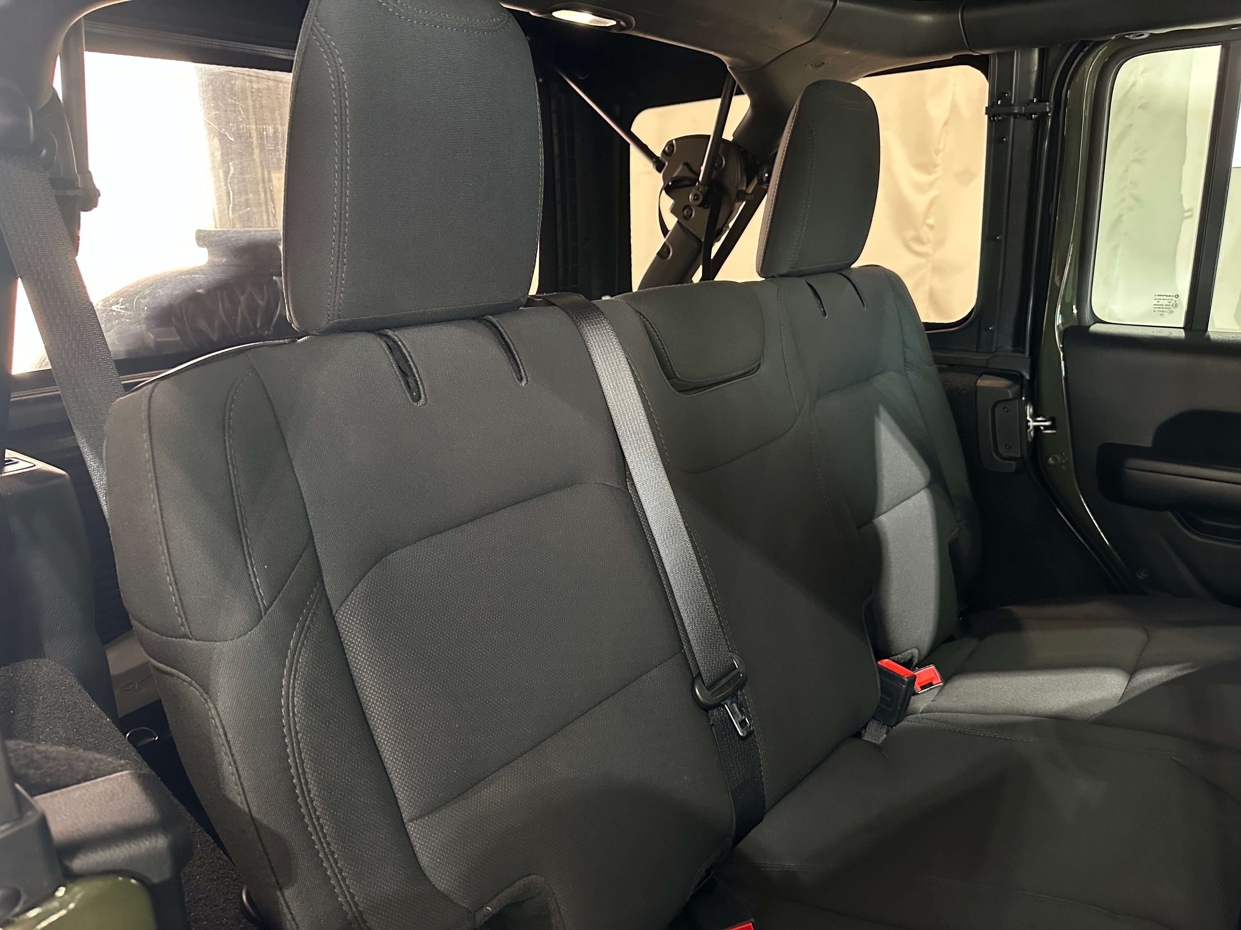 2021 Jeep Wrangler Unlimited Willys 6