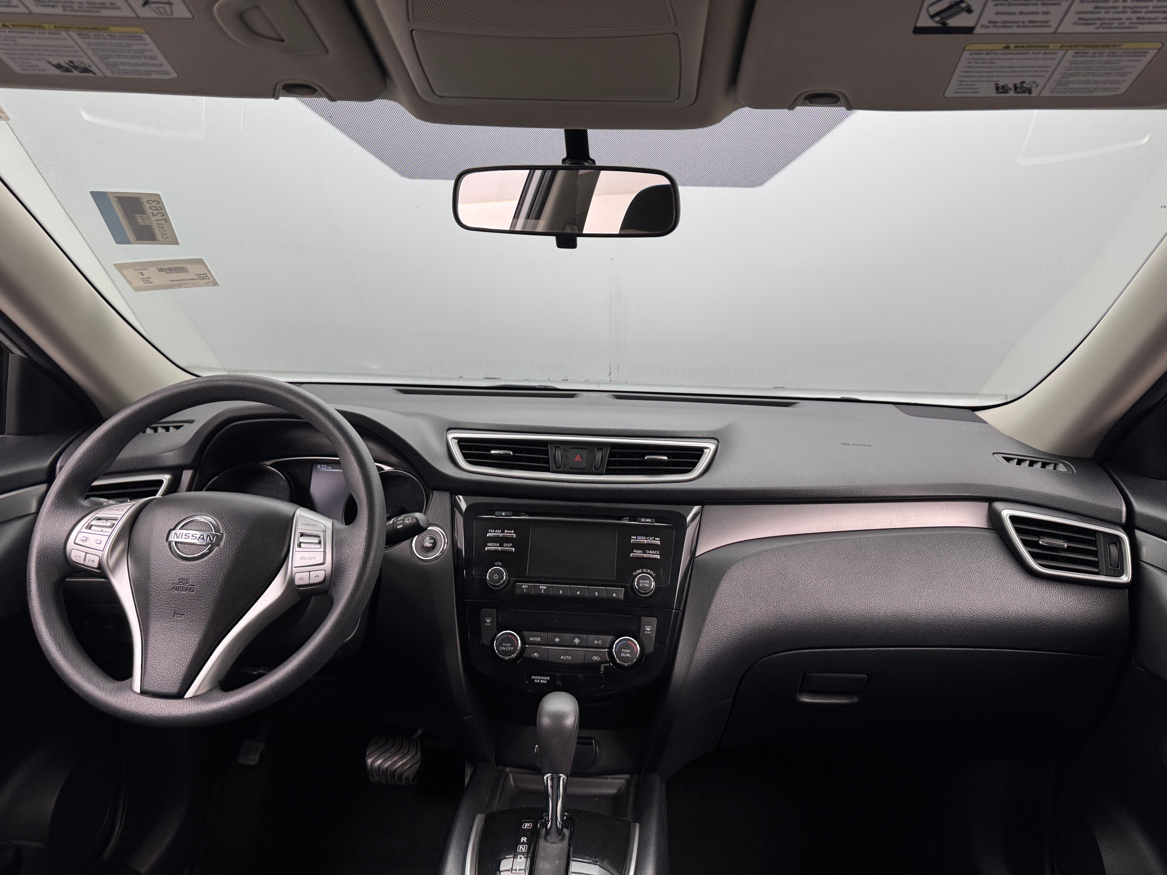 2015 Nissan Rogue SV 3