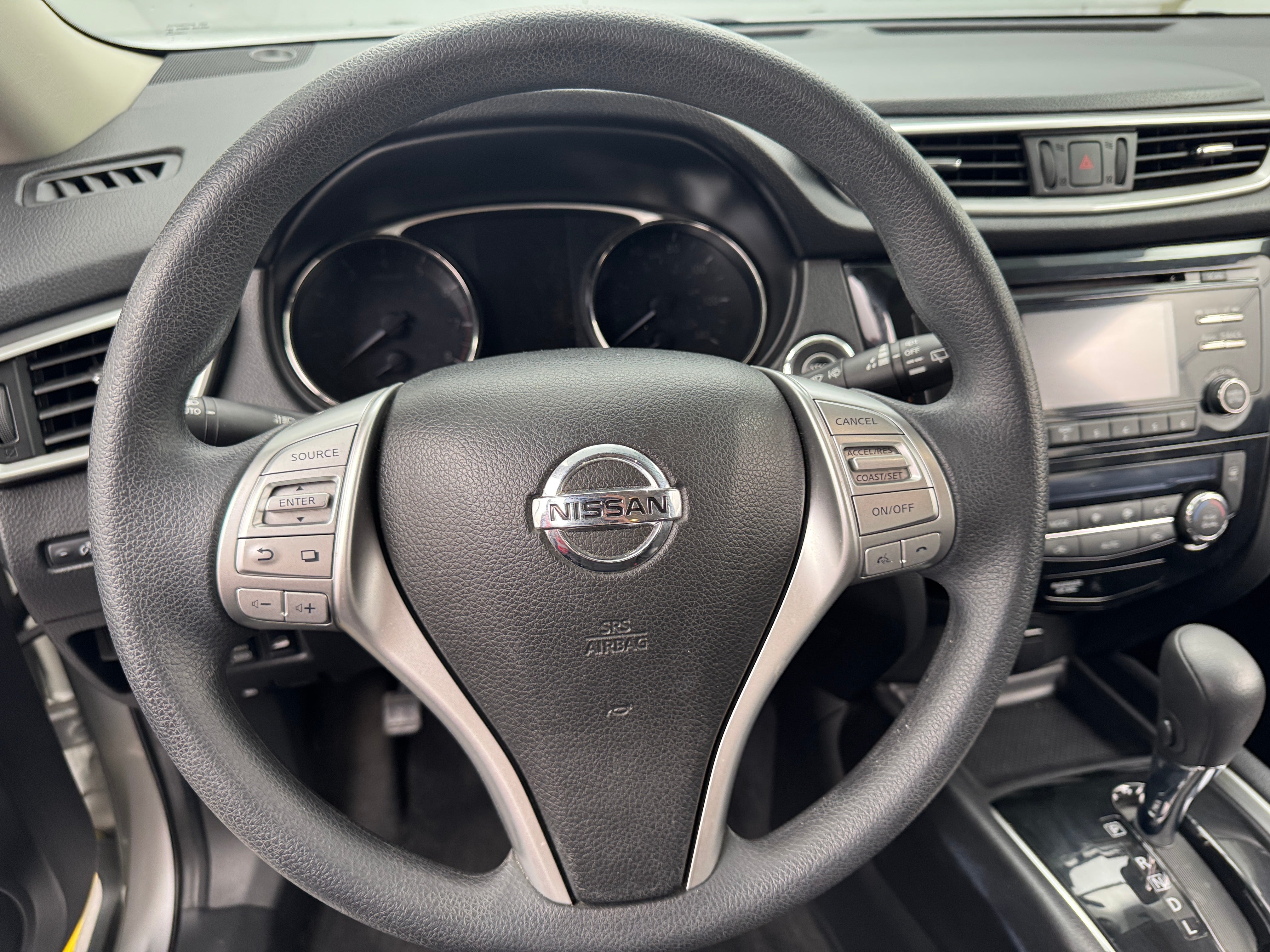 2015 Nissan Rogue SV 5