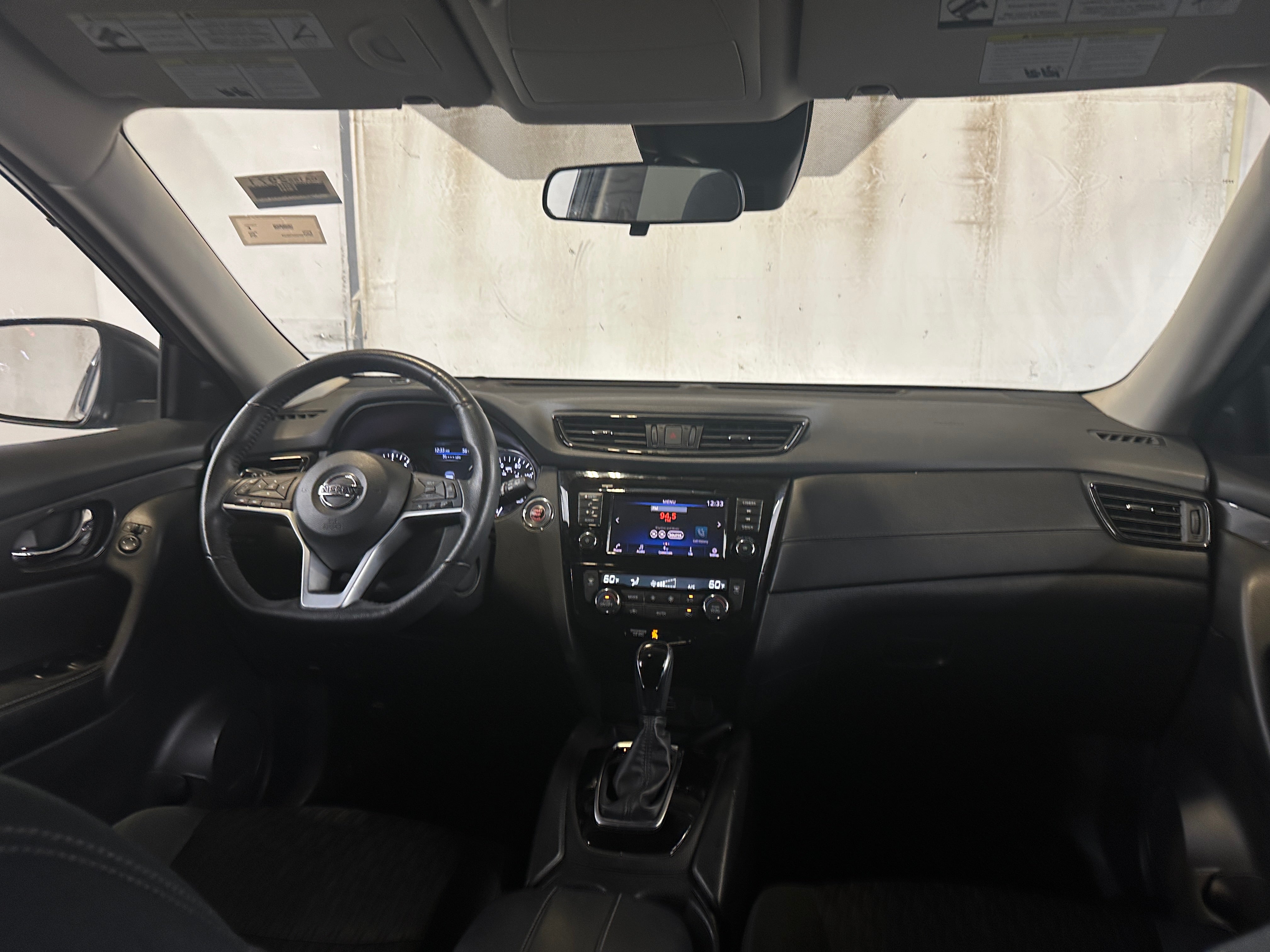 2019 Nissan Rogue SV 3