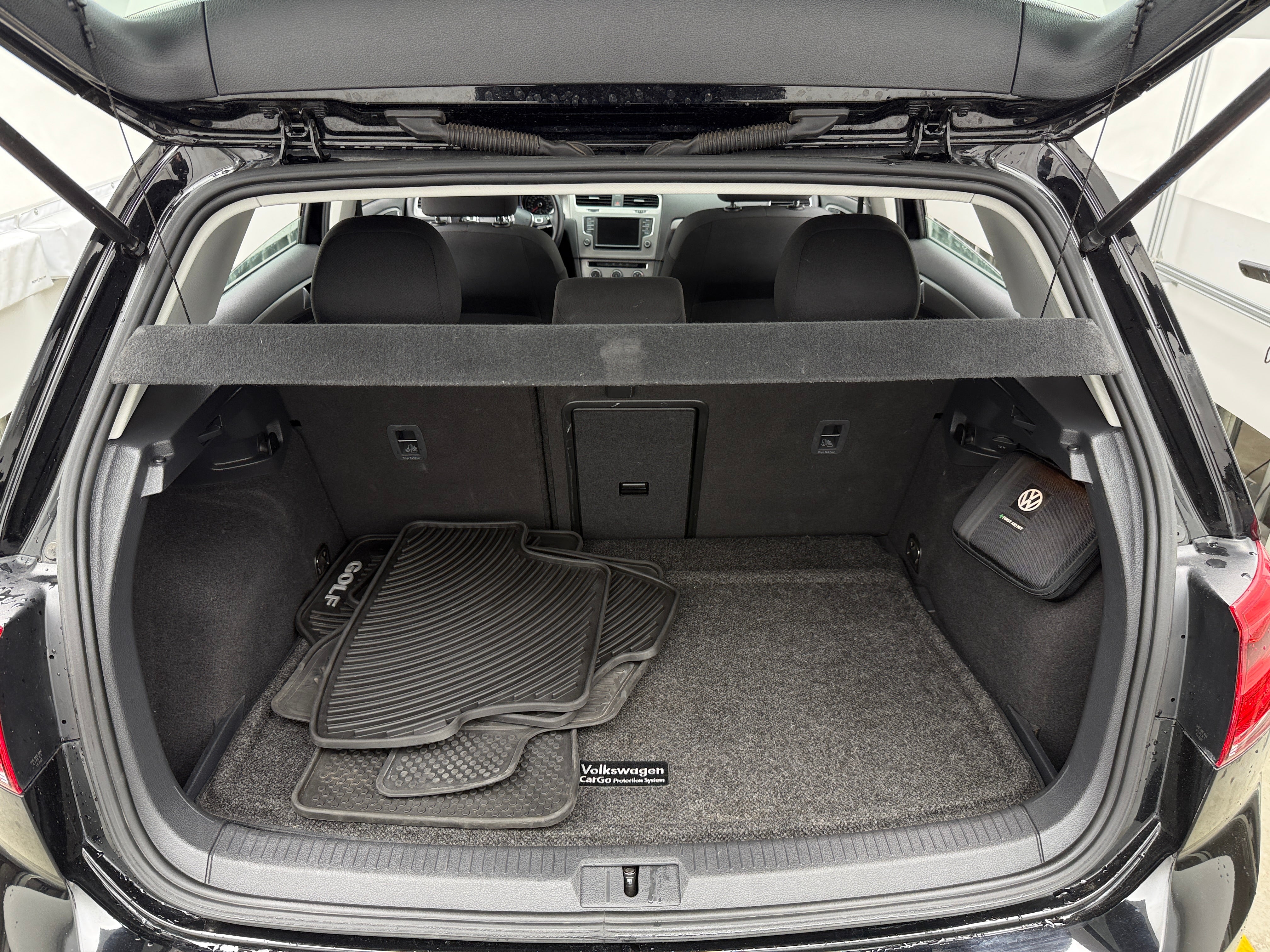2017 Volkswagen Golf S 7