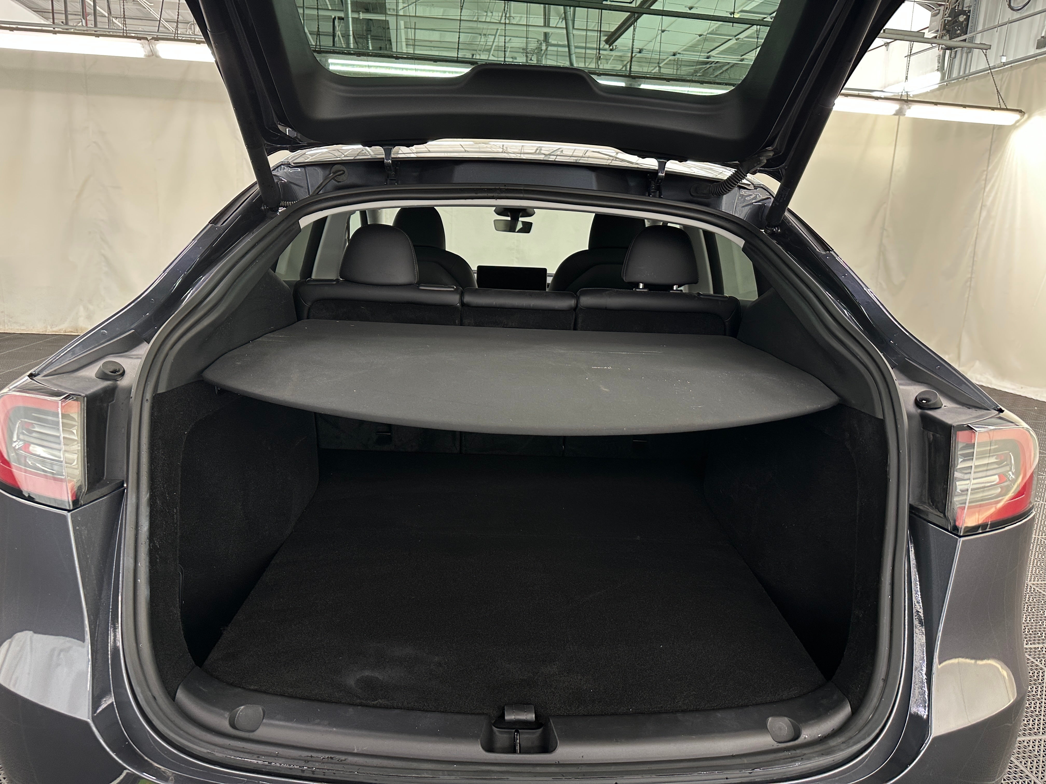 2023 Tesla Model Y Long Range 4