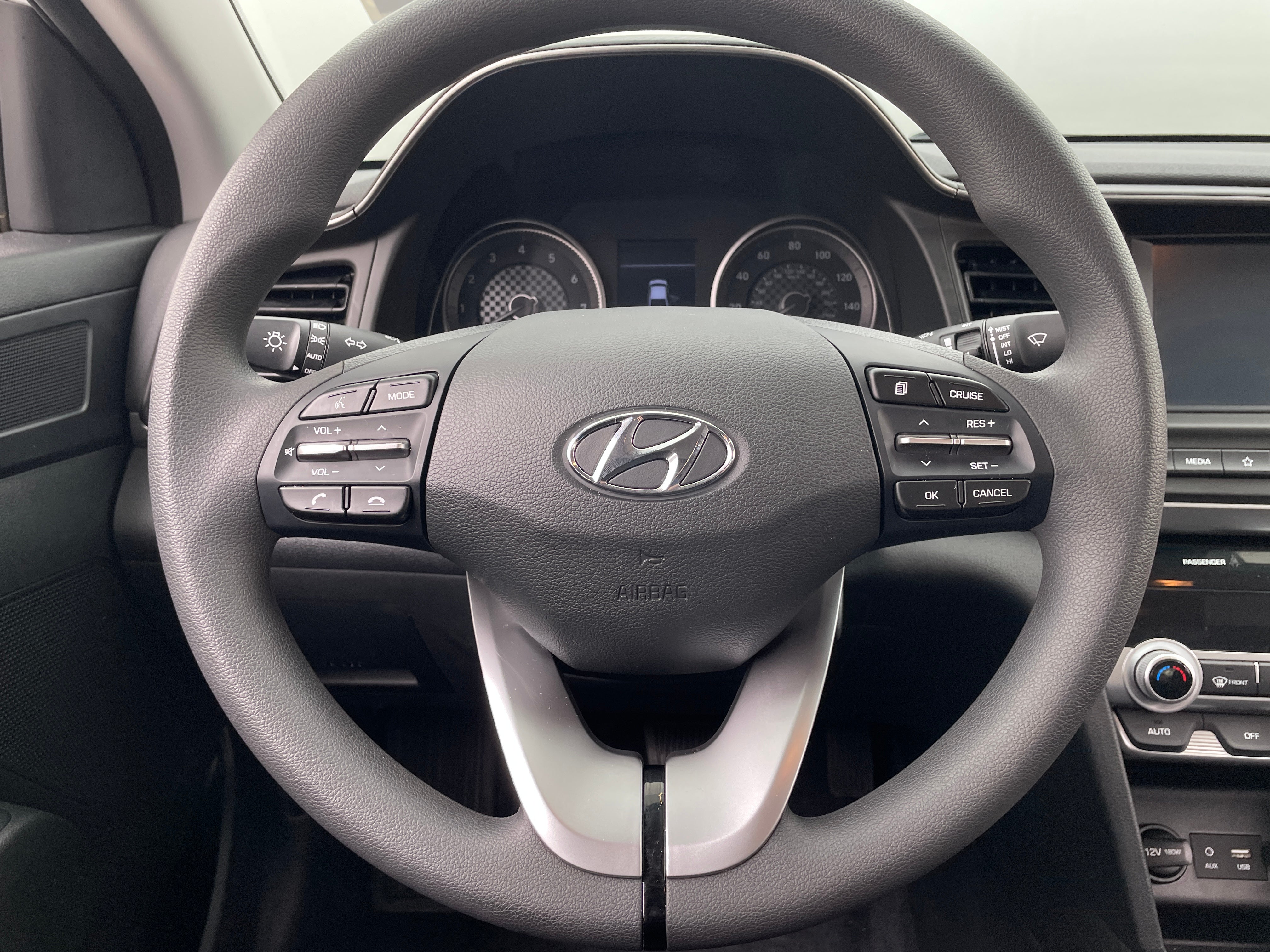 2020 Hyundai Elantra SEL 5