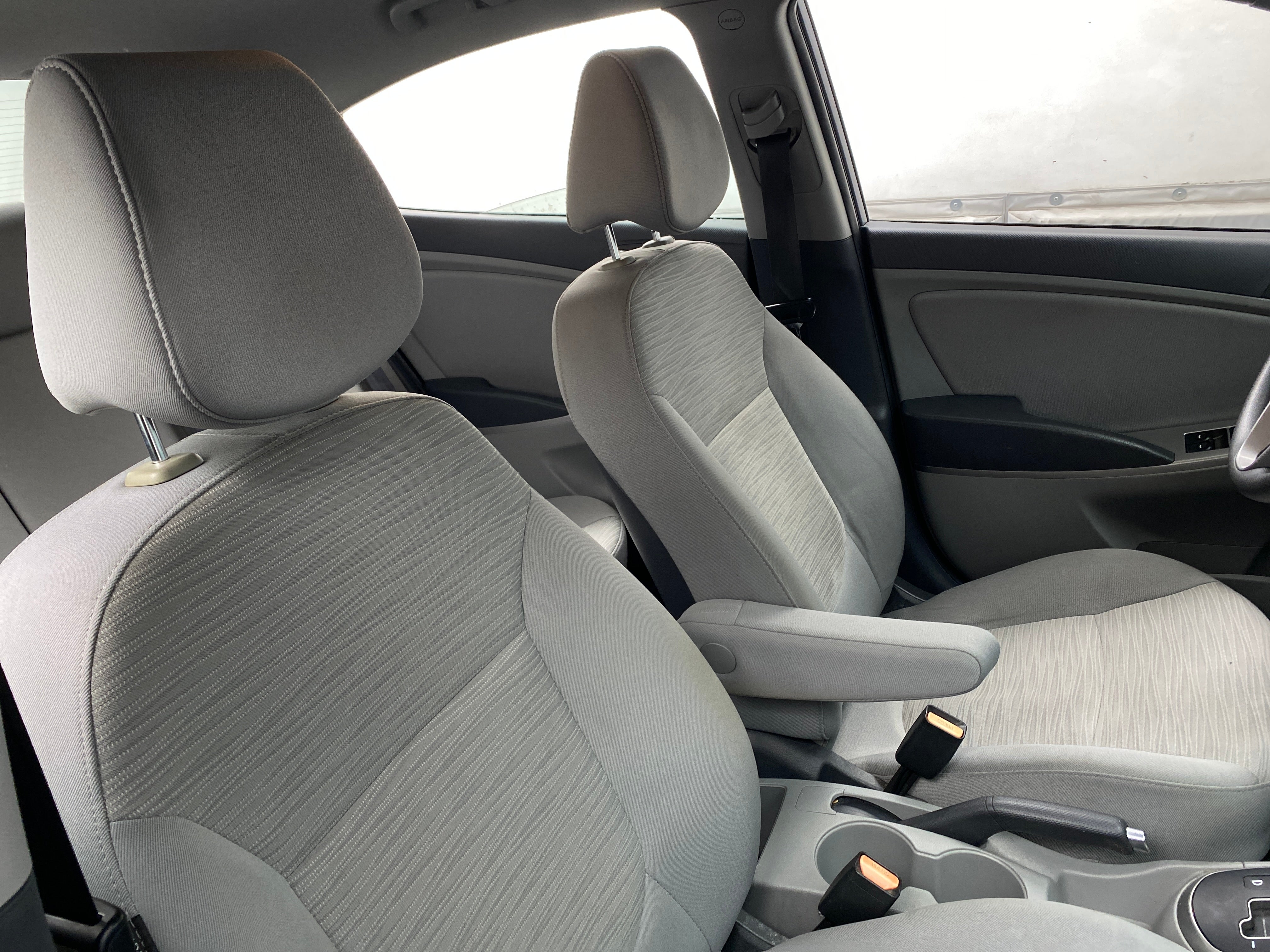 2017 Hyundai Accent SE 2