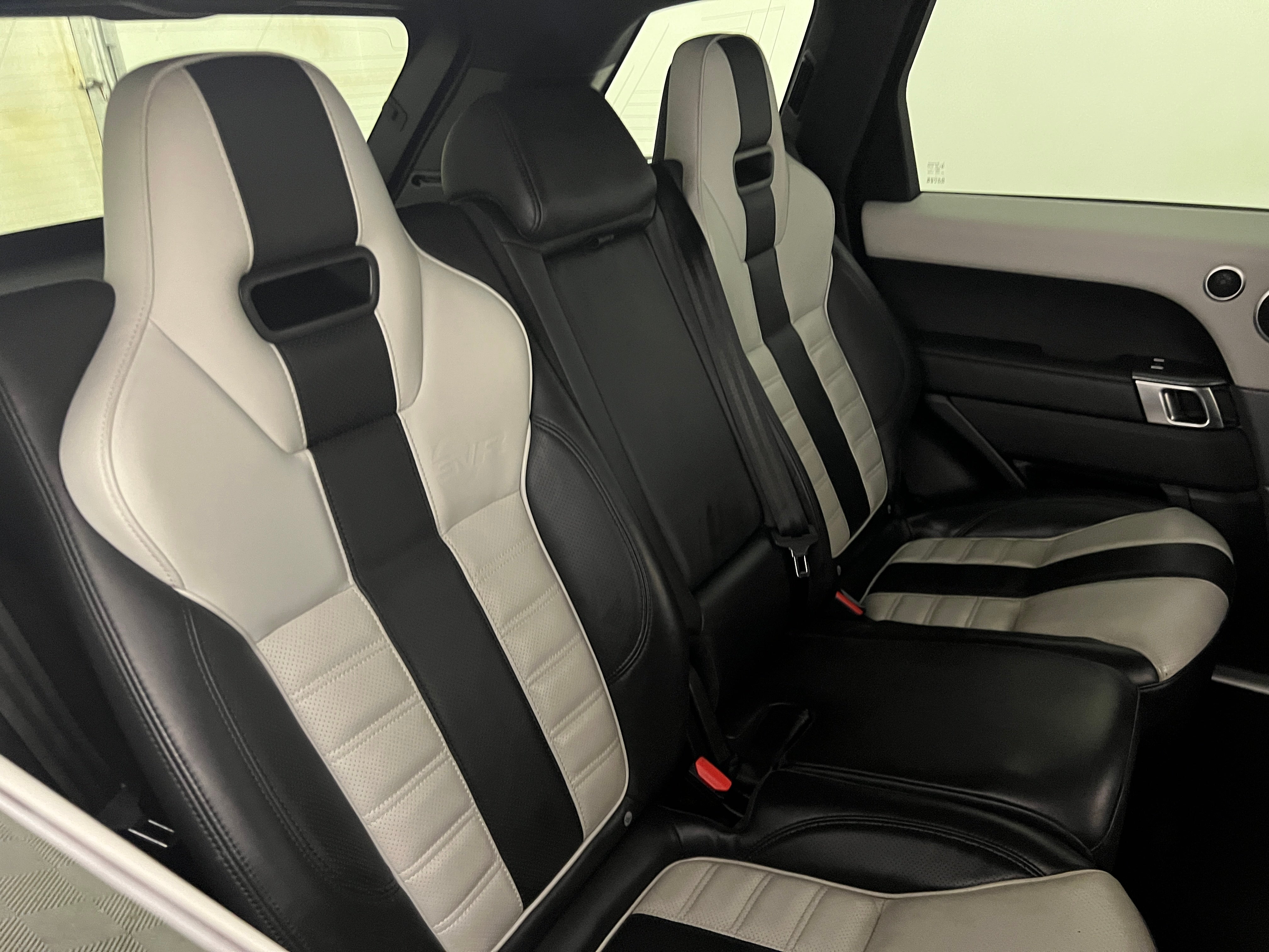 2017 Land Rover Range Rover Sport SVR 5