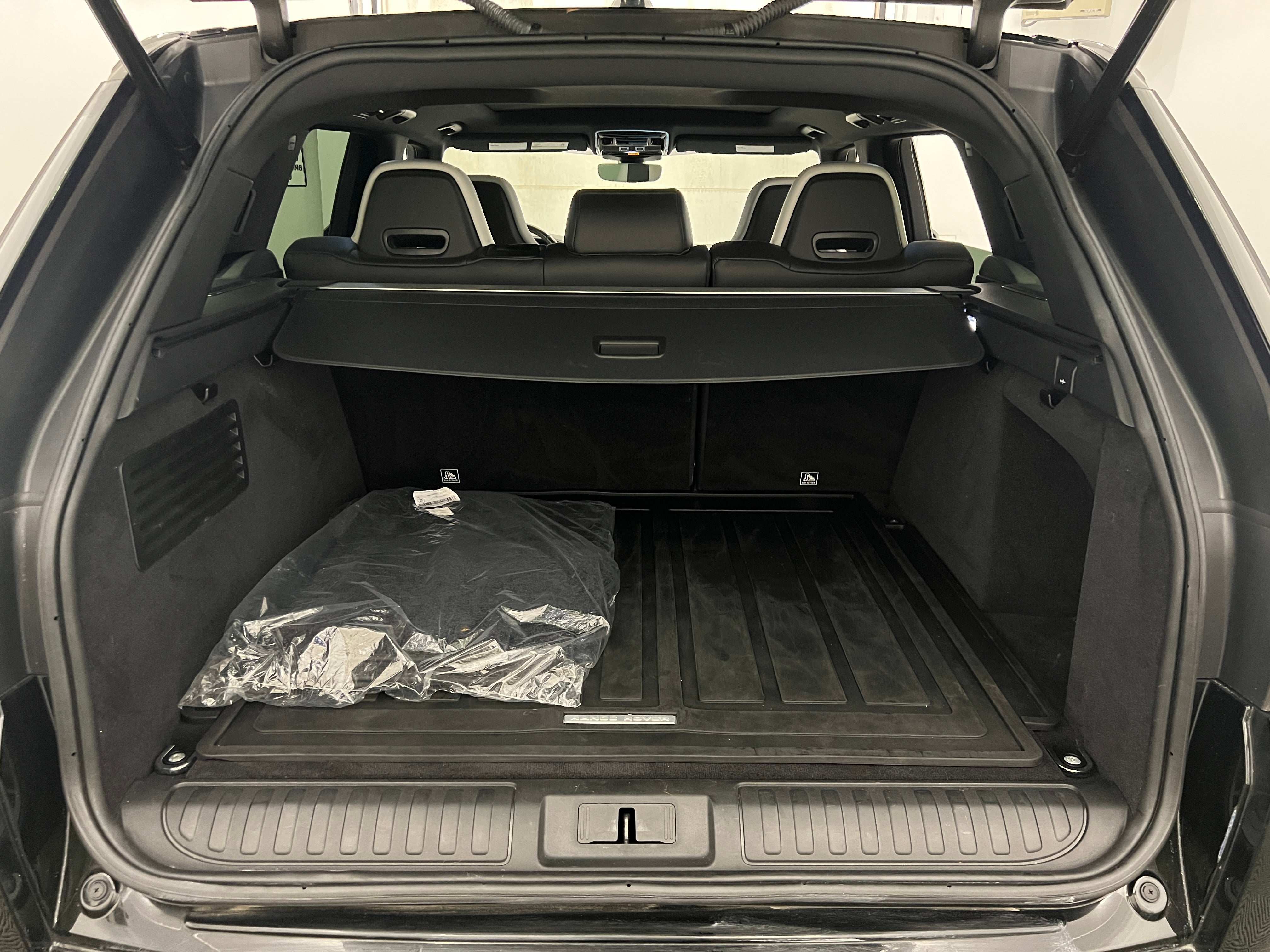 2017 Land Rover Range Rover Sport SVR 6