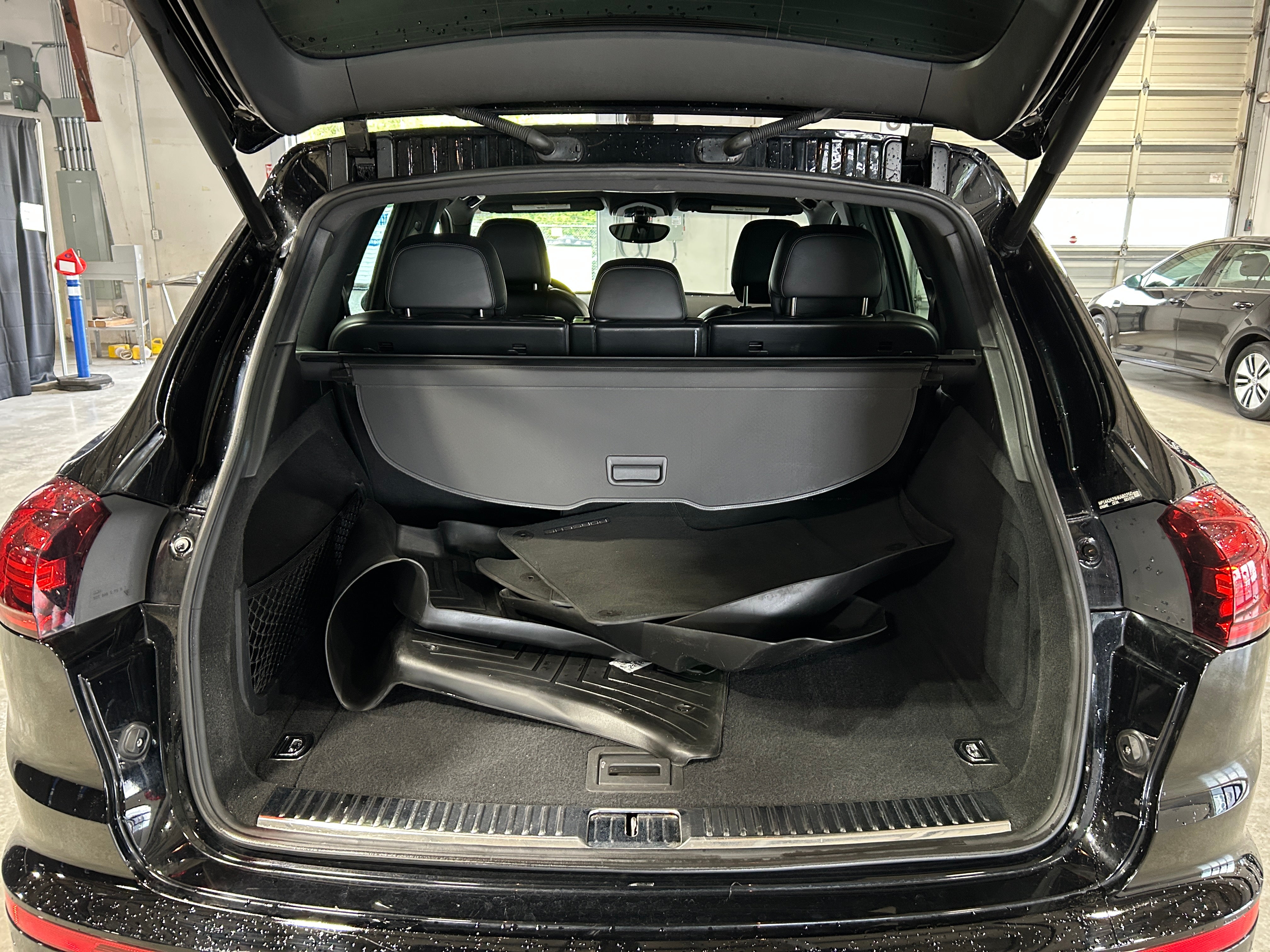 2017 Porsche Cayenne Platinum Edition 6