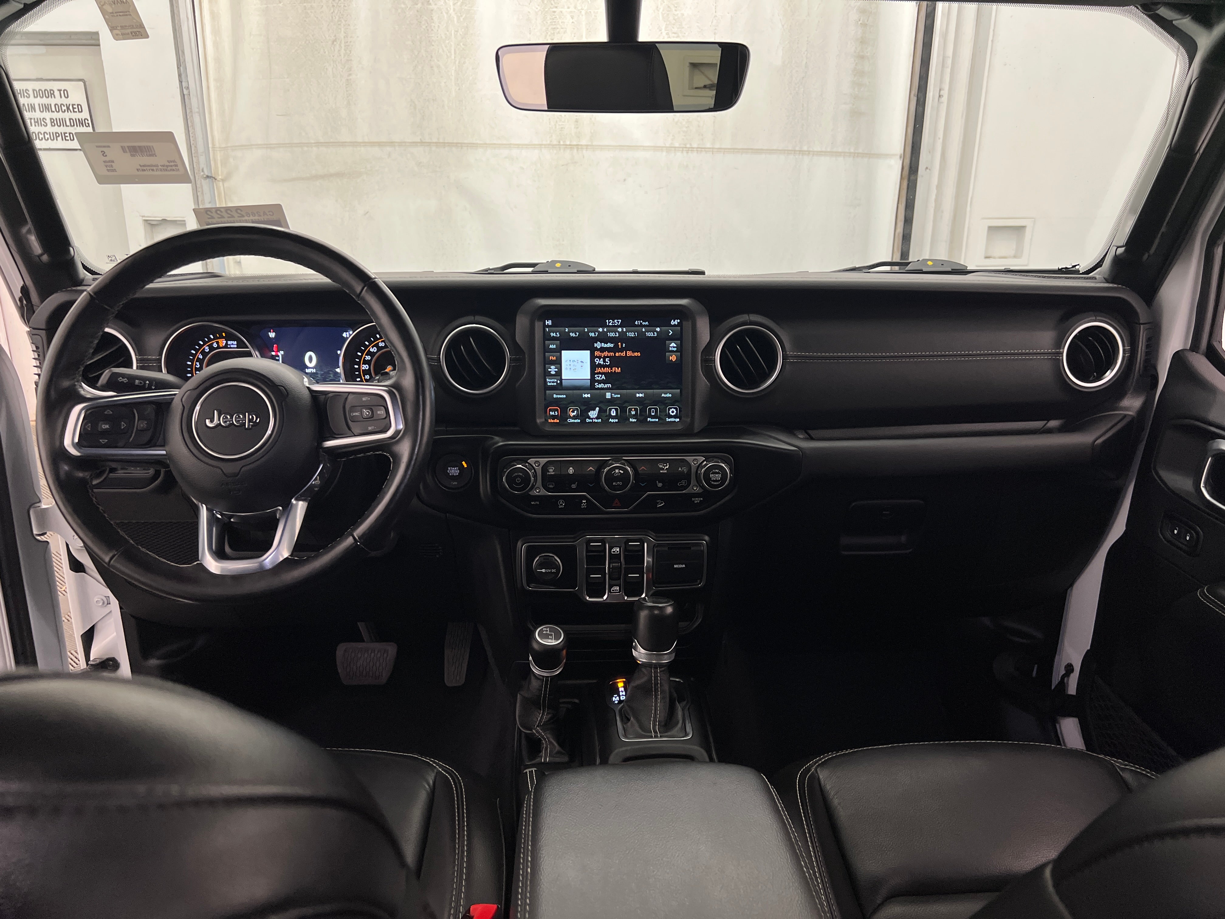 2020 Jeep Wrangler Unlimited Sahara 2