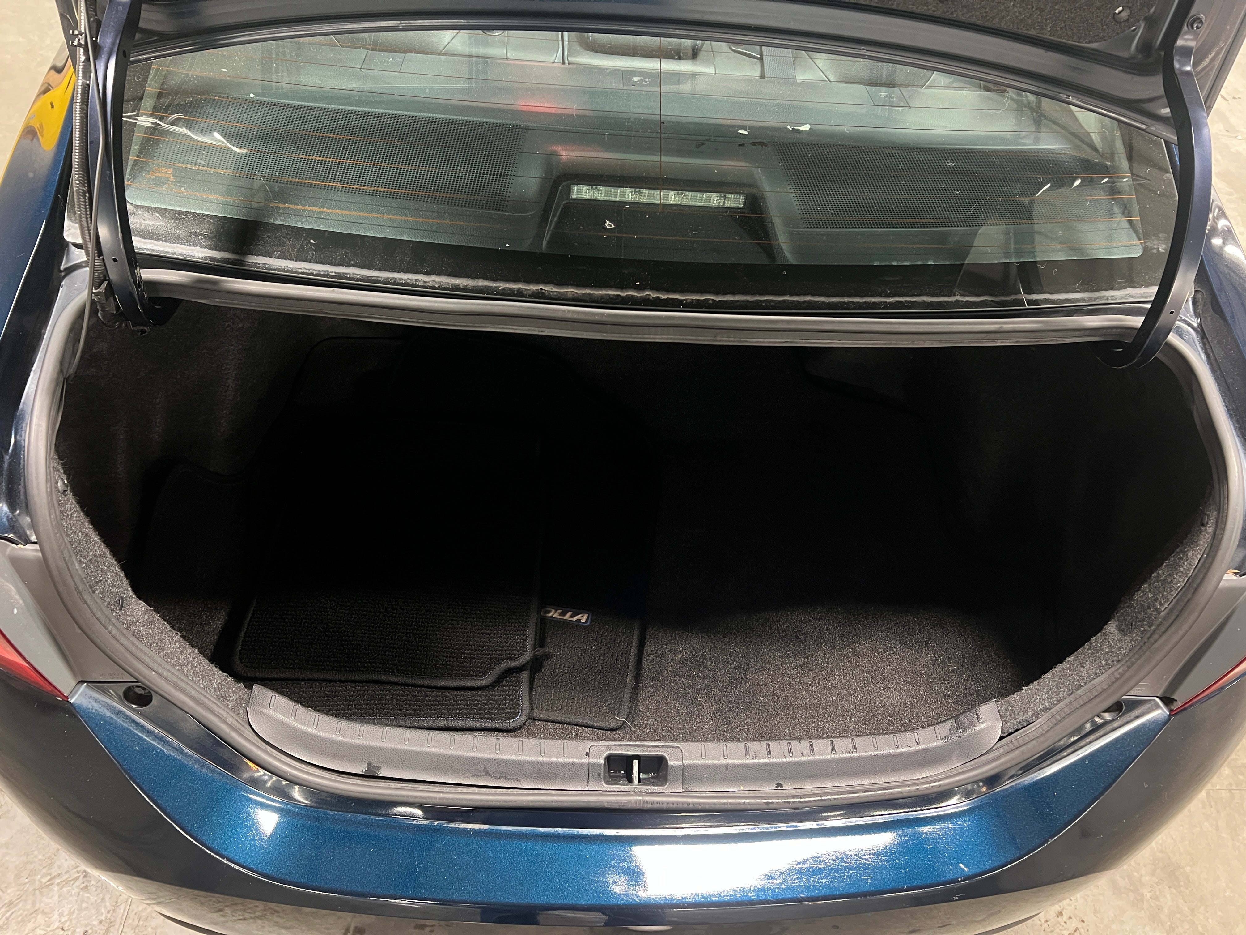 2017 Toyota Corolla SE 7