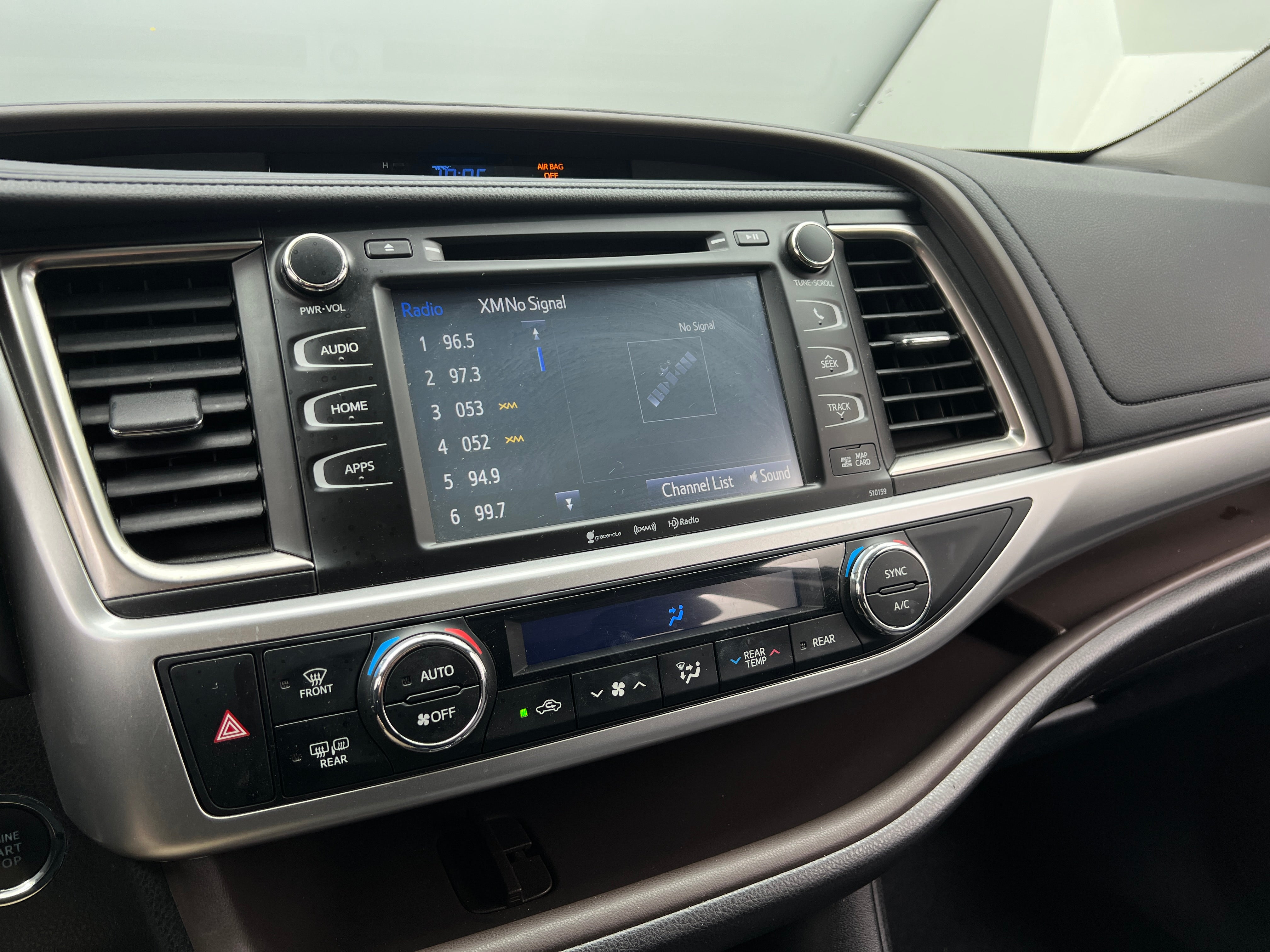 2016 Toyota Highlander XLE 3