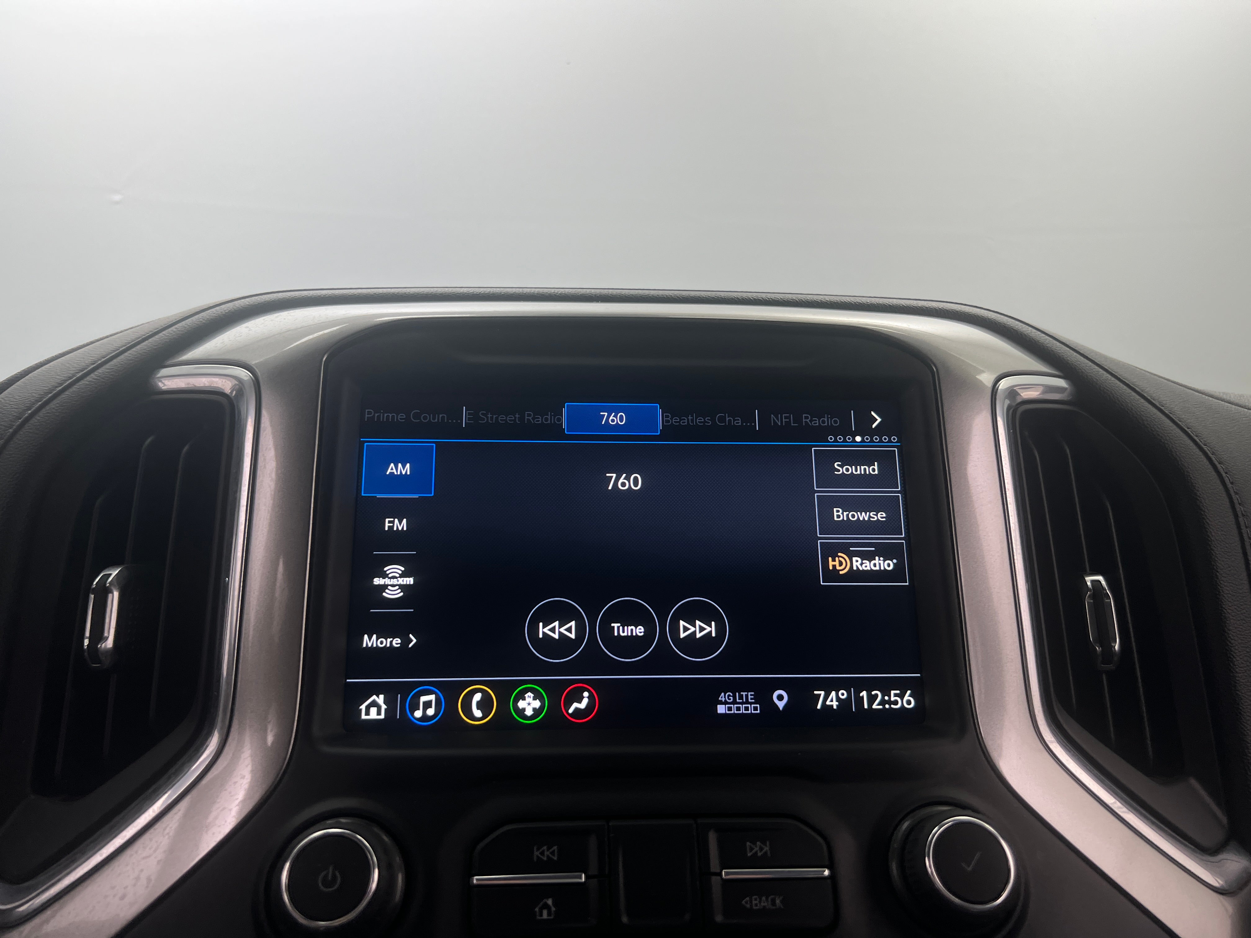 2019 Chevrolet Silverado 1500 RST 3