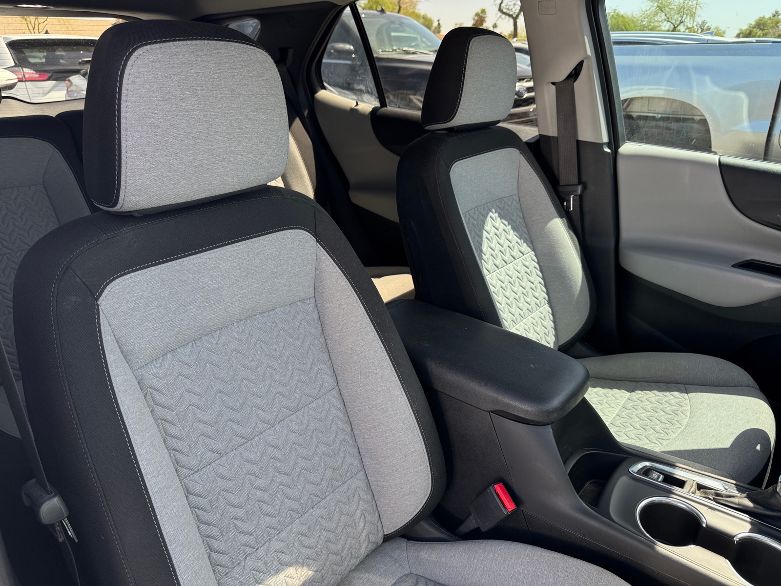 Thumbnail: 2022 Chevrolet Equinox - 2