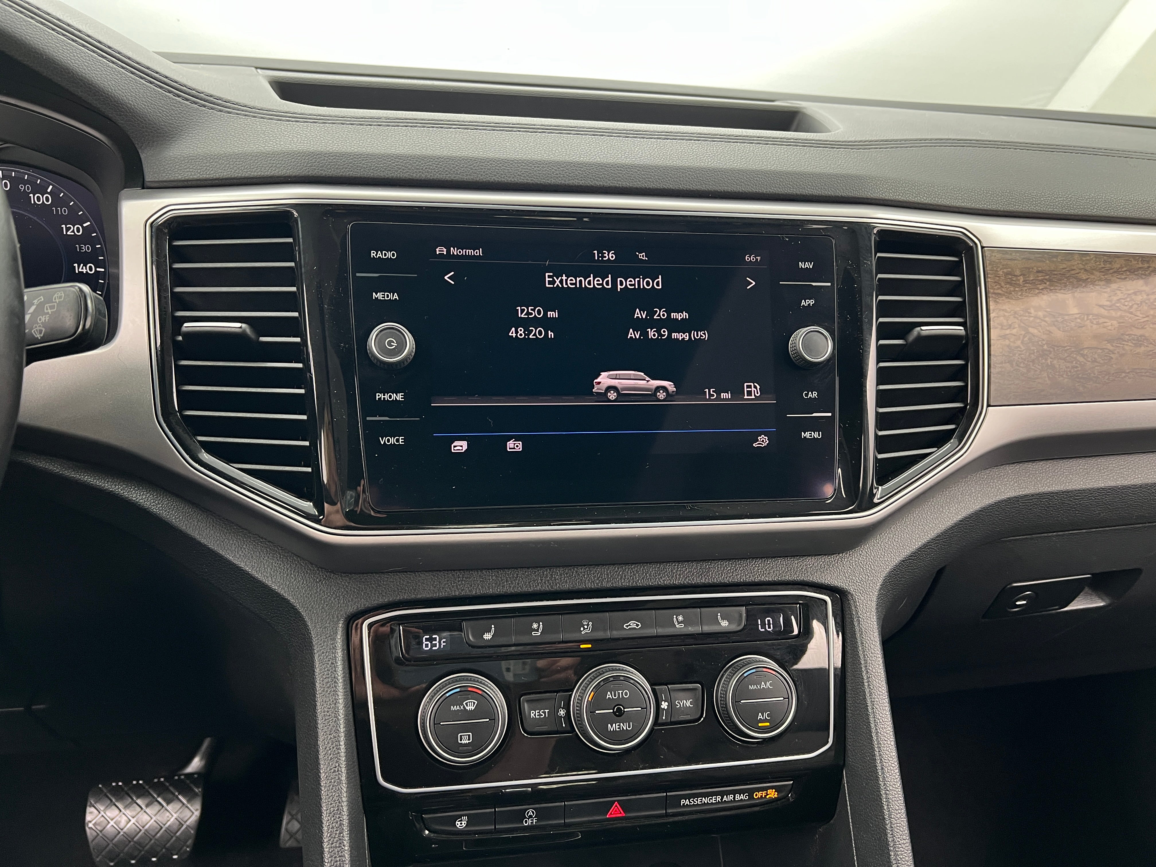 2018 Volkswagen Atlas SEL 3
