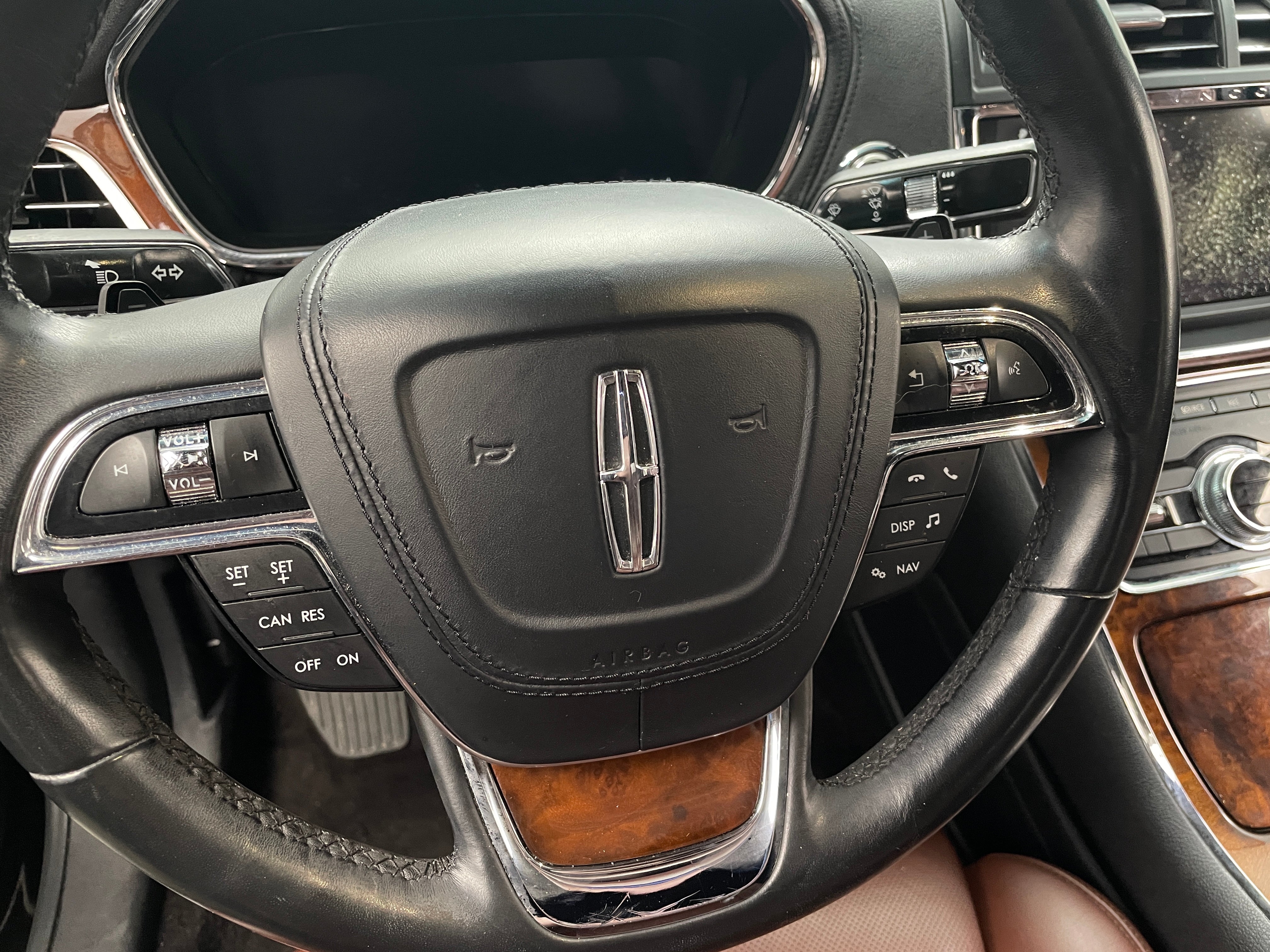 2017 Lincoln Continental Reserve 4