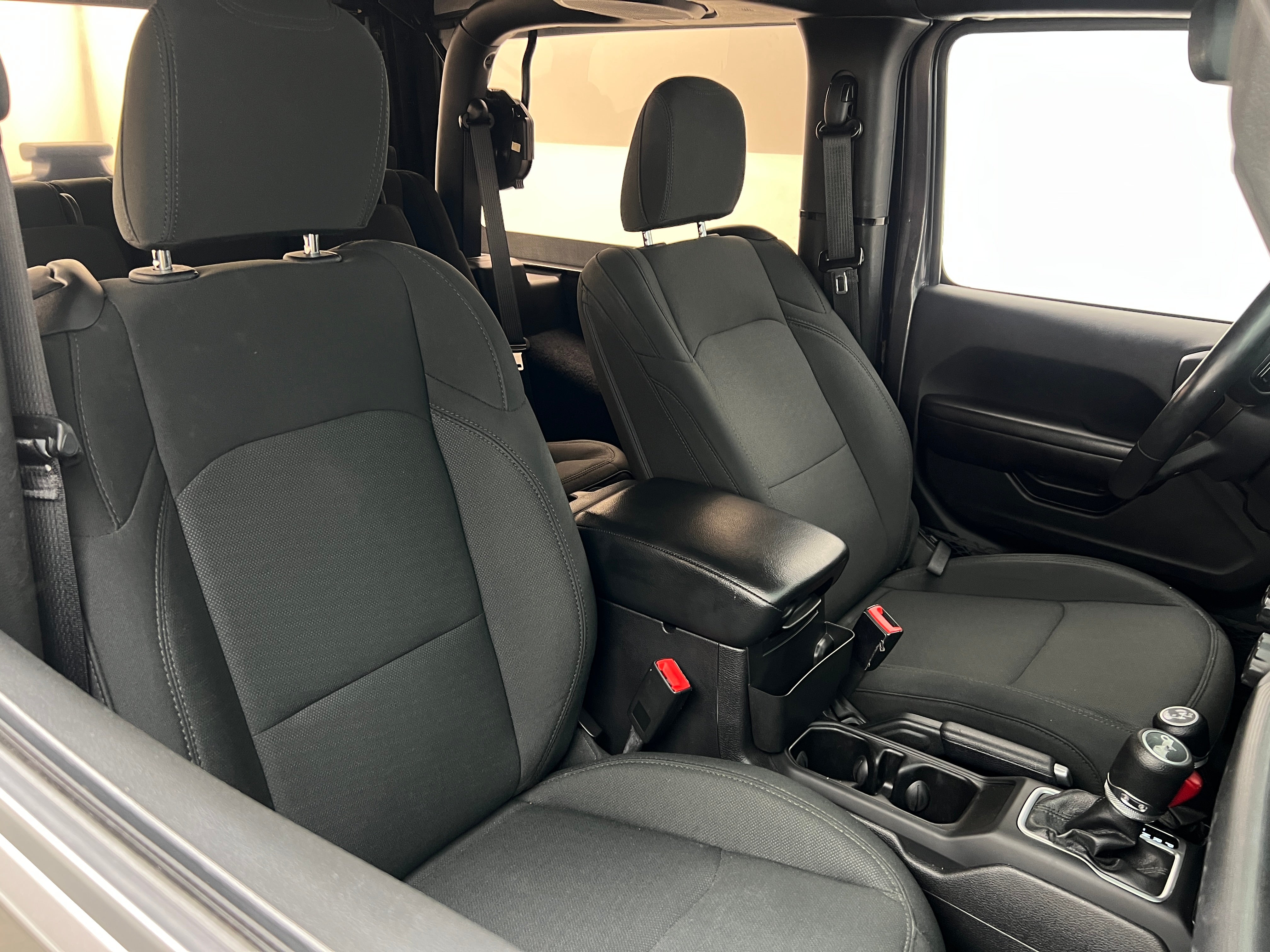 2019 Jeep Wrangler Sport S 2