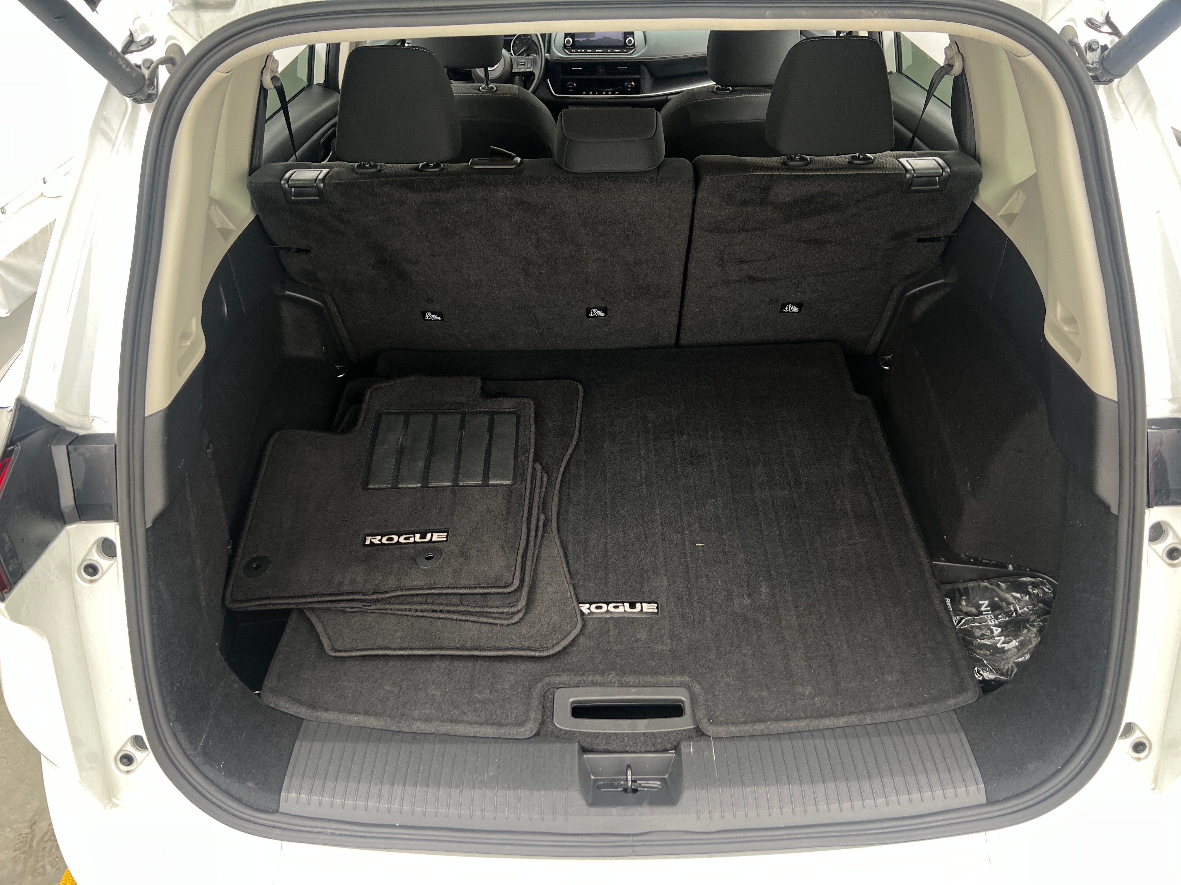 2024 Nissan Rogue SV 7