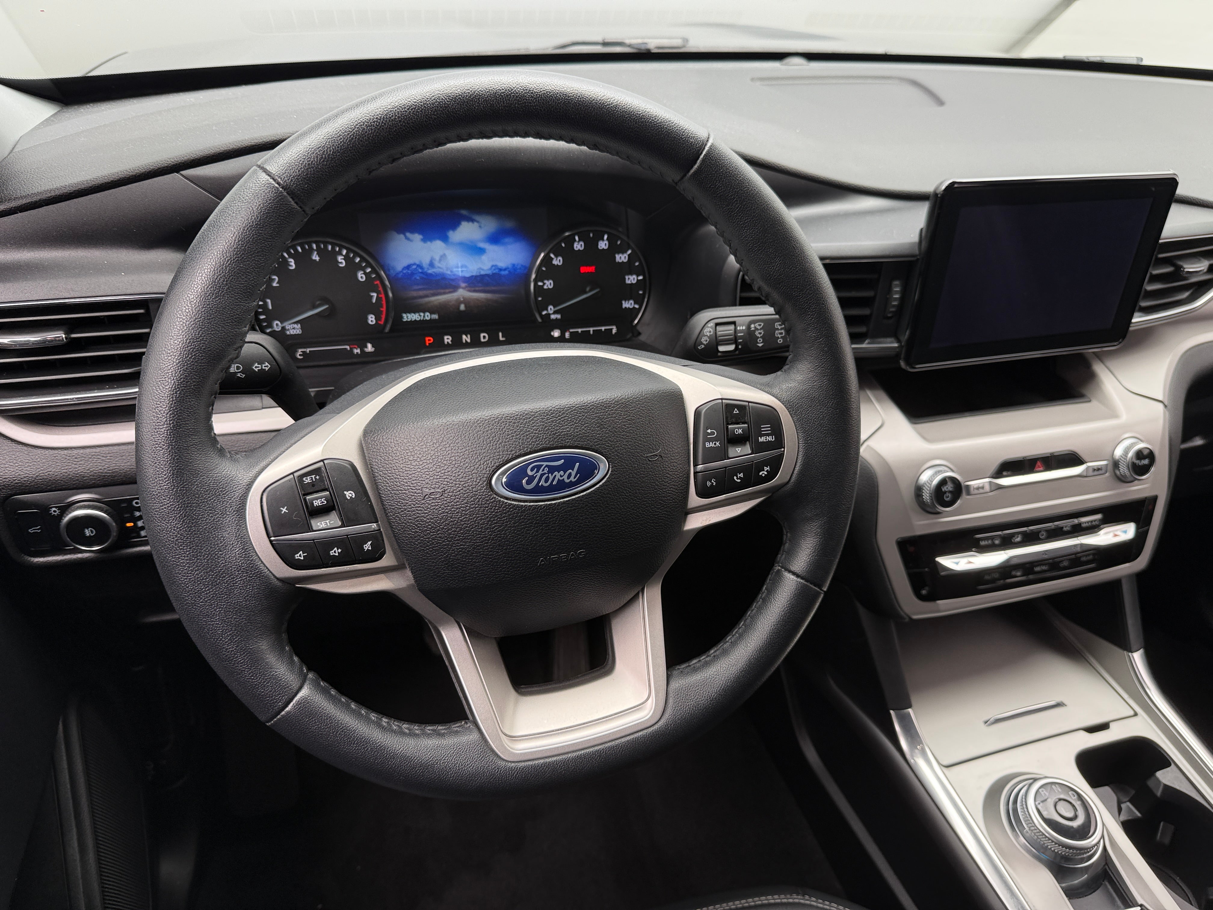 2024 Ford Explorer XLT 5