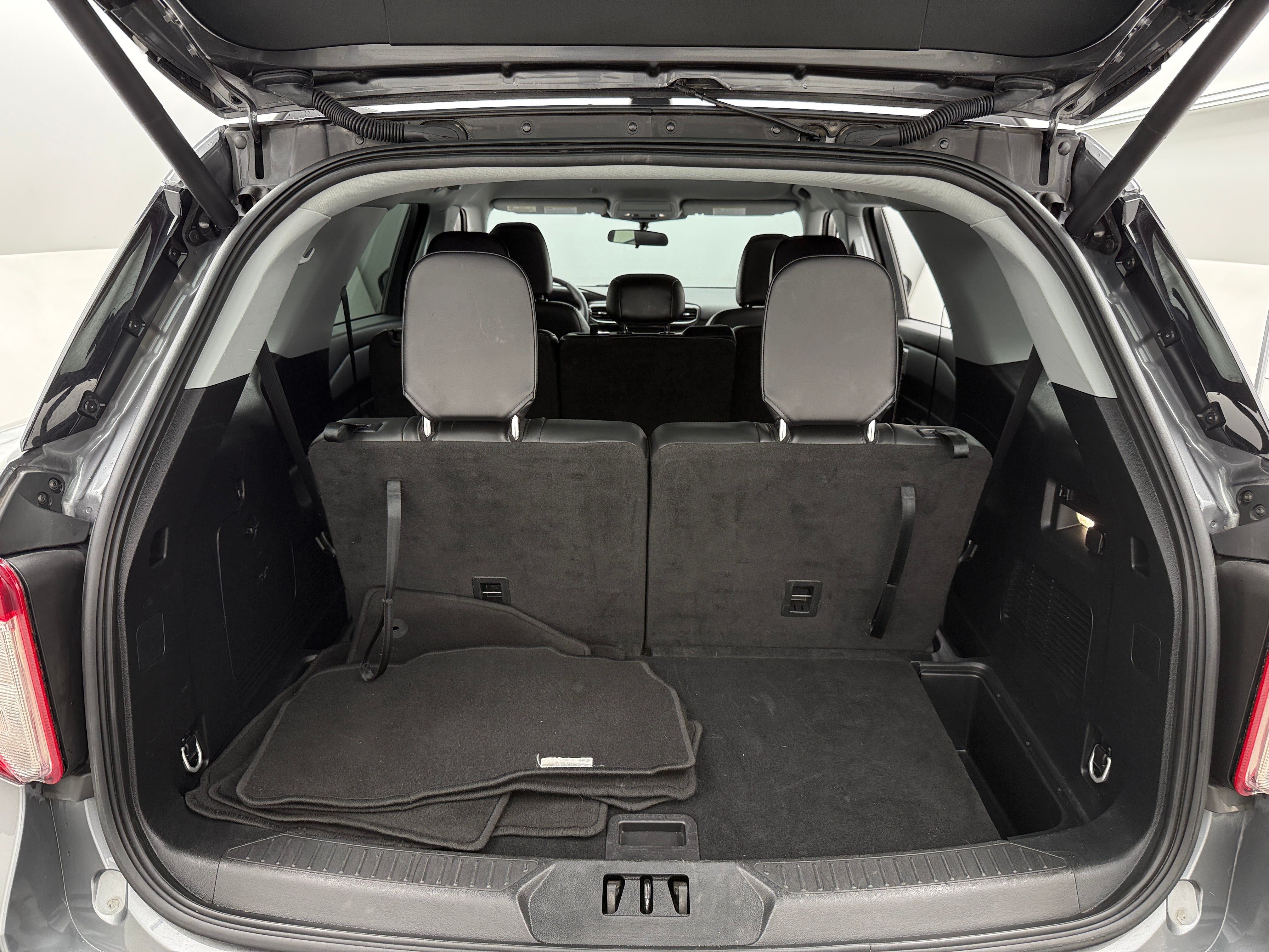 2024 Ford Explorer XLT 7