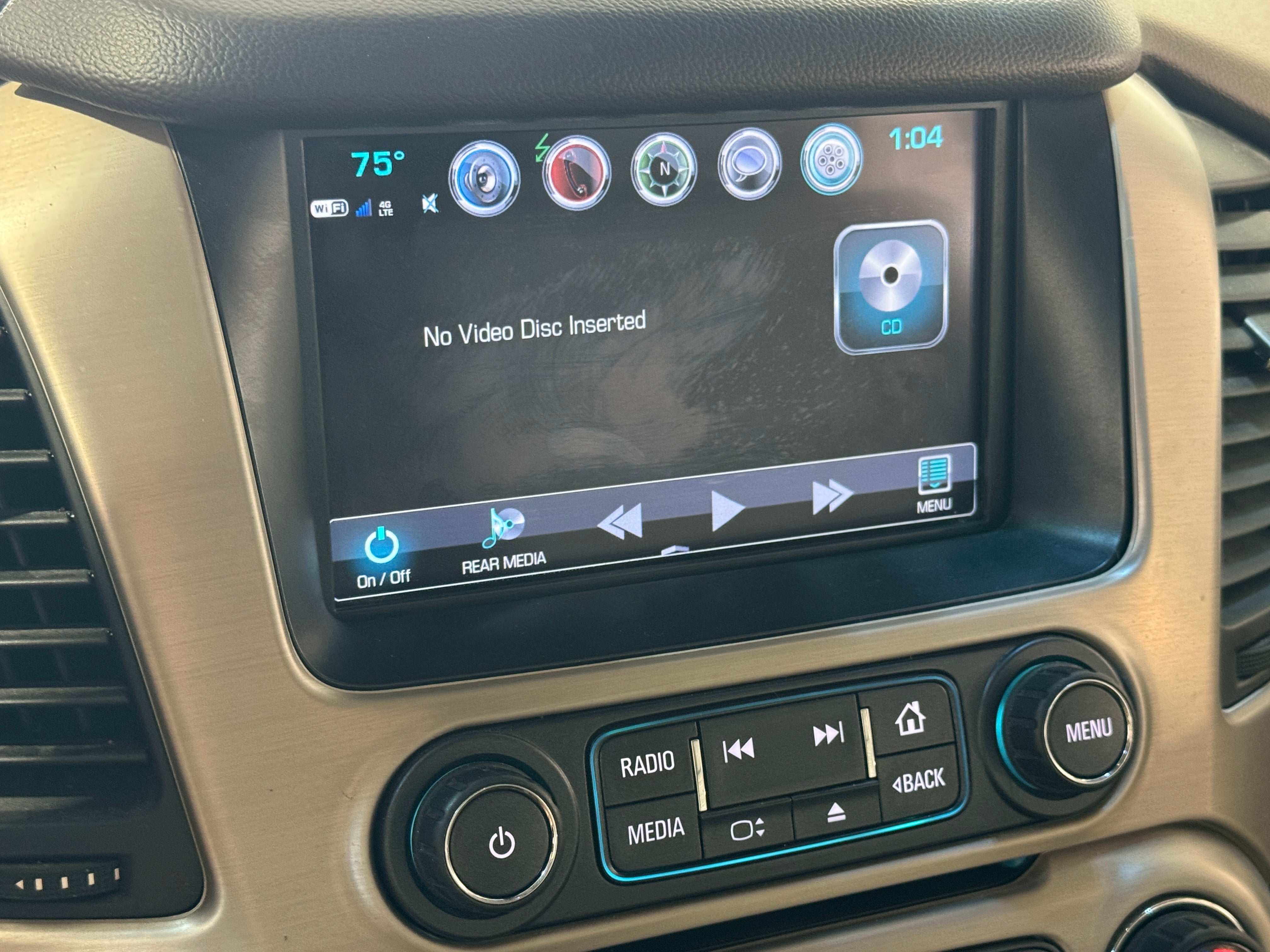 2018 GMC Yukon XL Denali 3