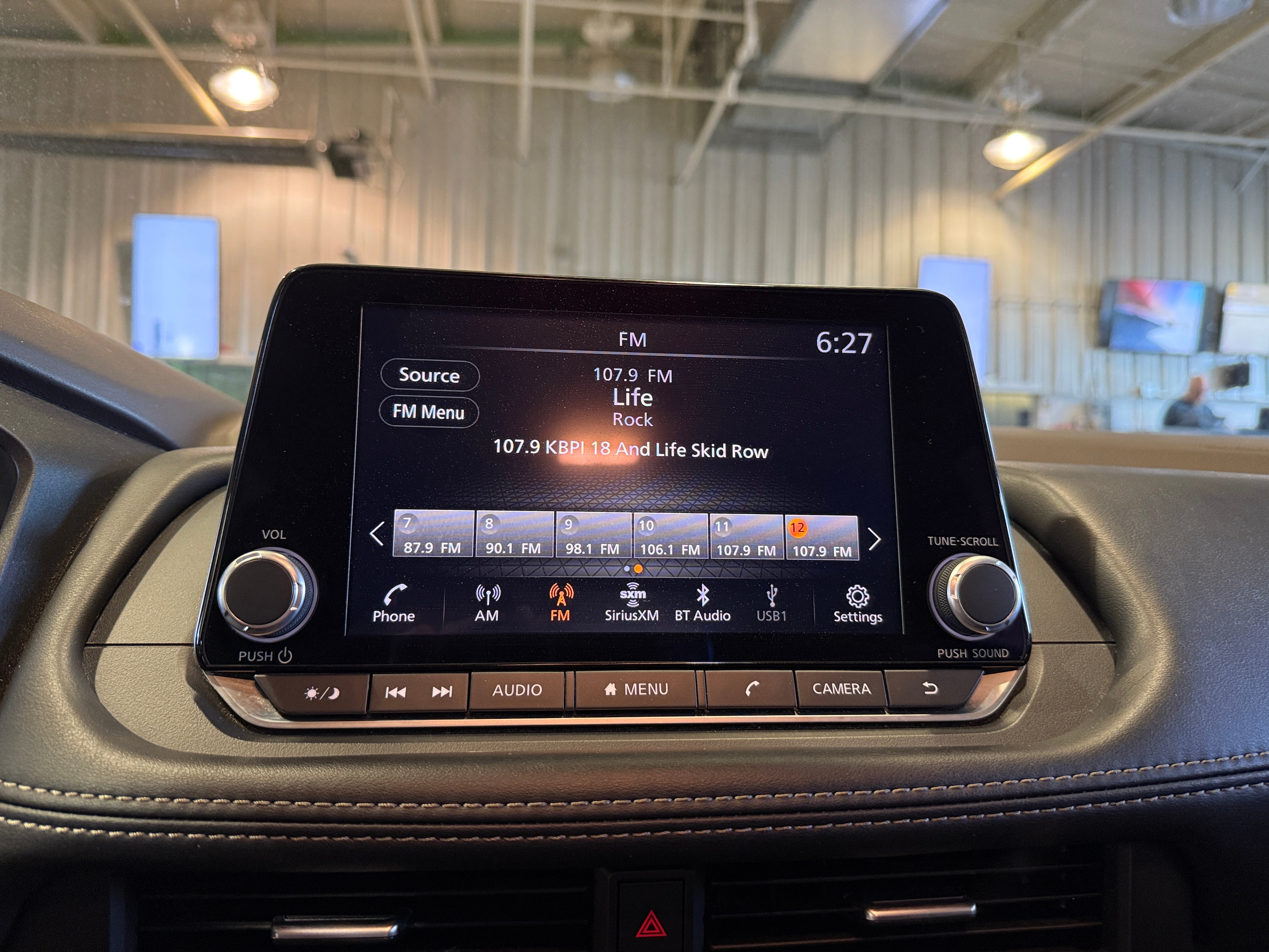 2023 Nissan Rogue S 4