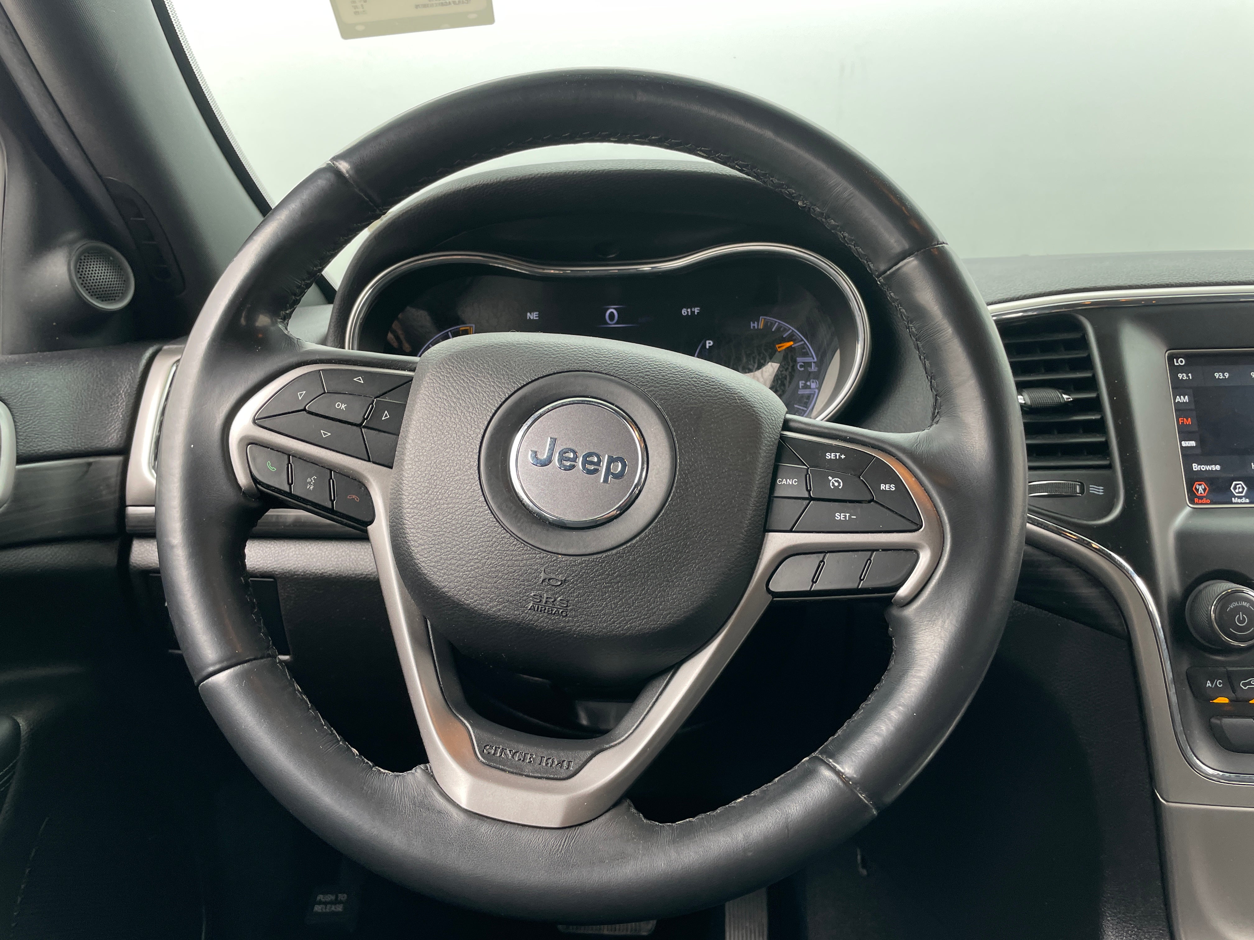 2019 Jeep Grand Cherokee Laredo 5