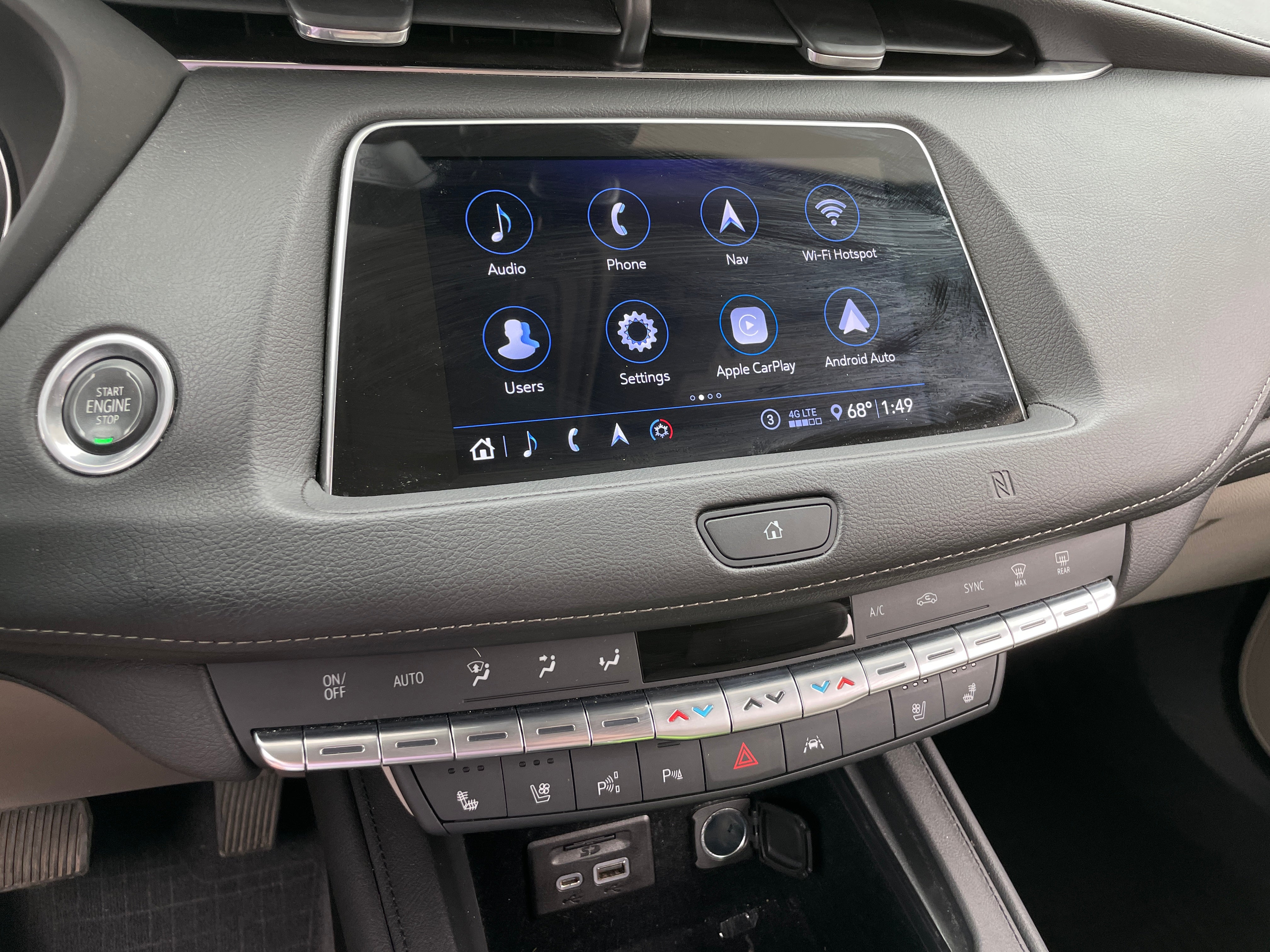 2020 Cadillac XT4 Premium Luxury 3